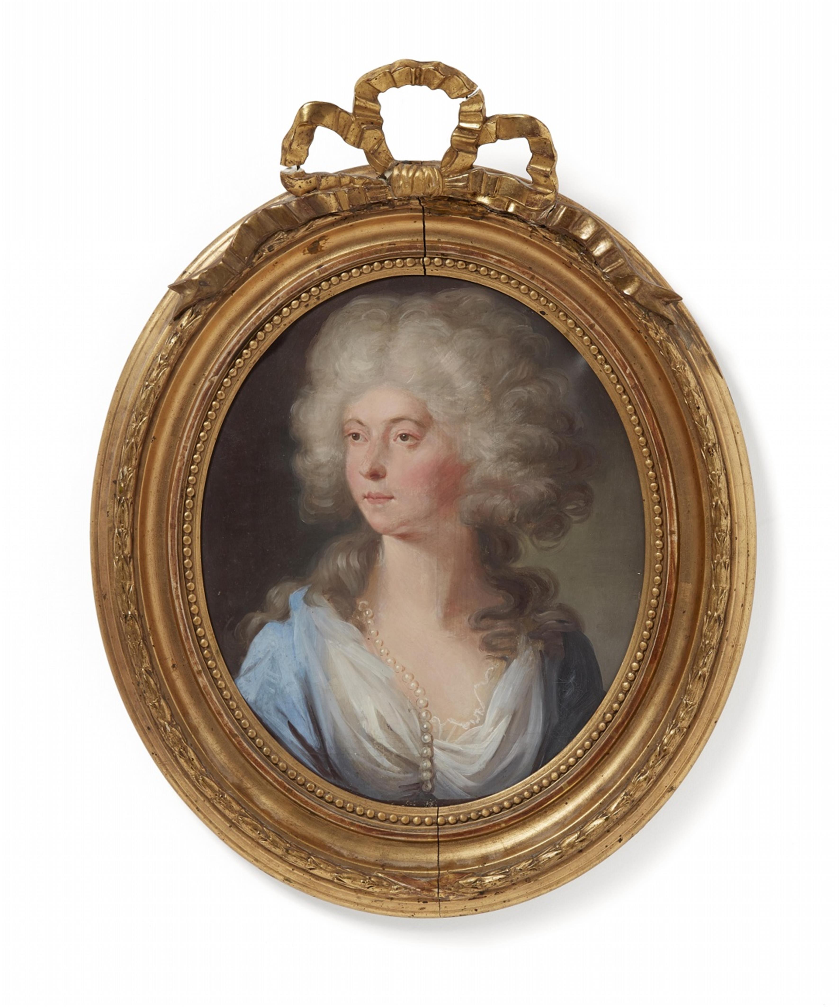 French School late 18th century - Portrait of a Young Lady with a Pearl Necklace - image-1