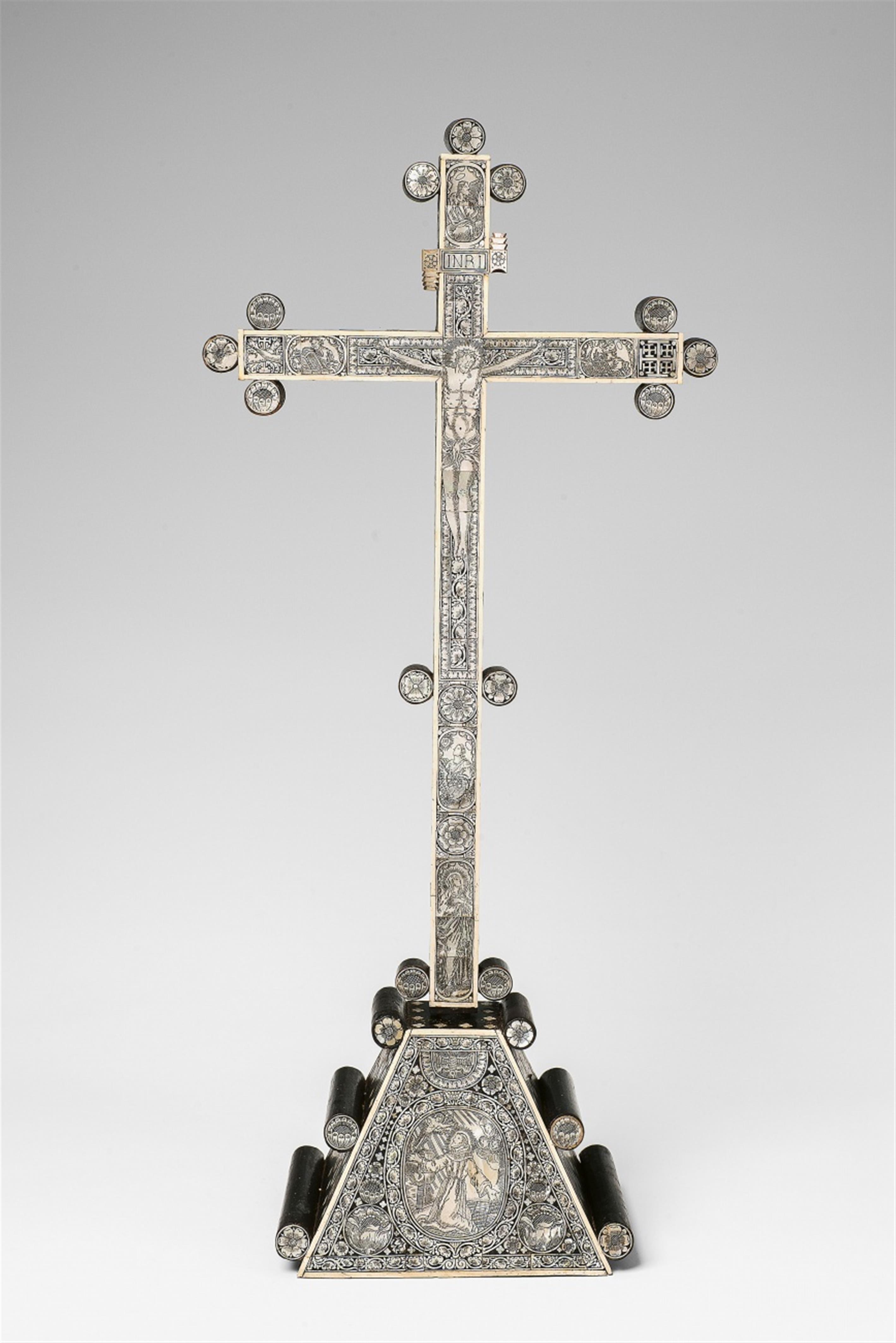 A rare Jerusalem devotional cross - image-1