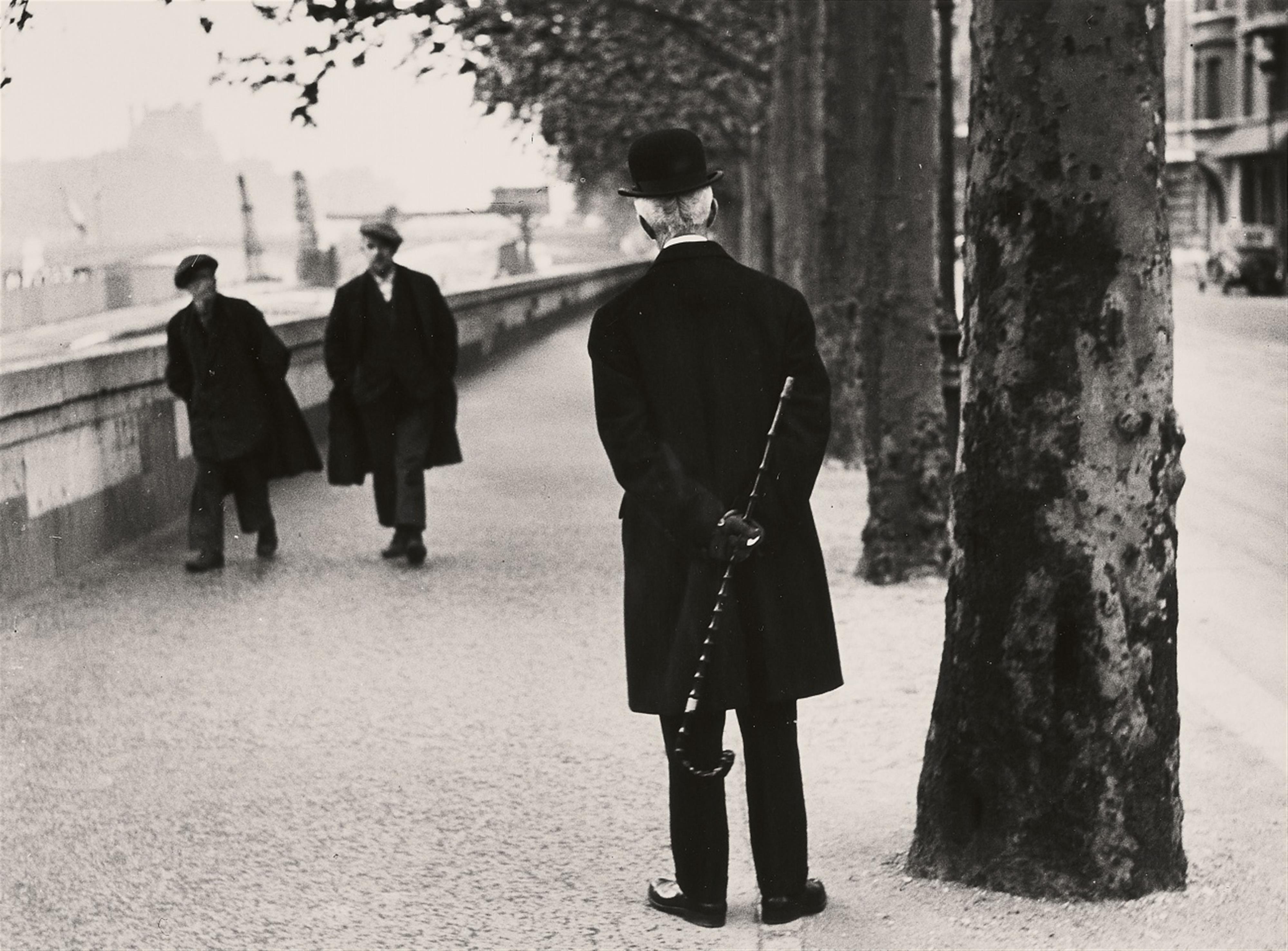 André Kertész - Quai d'Orsay - image-1