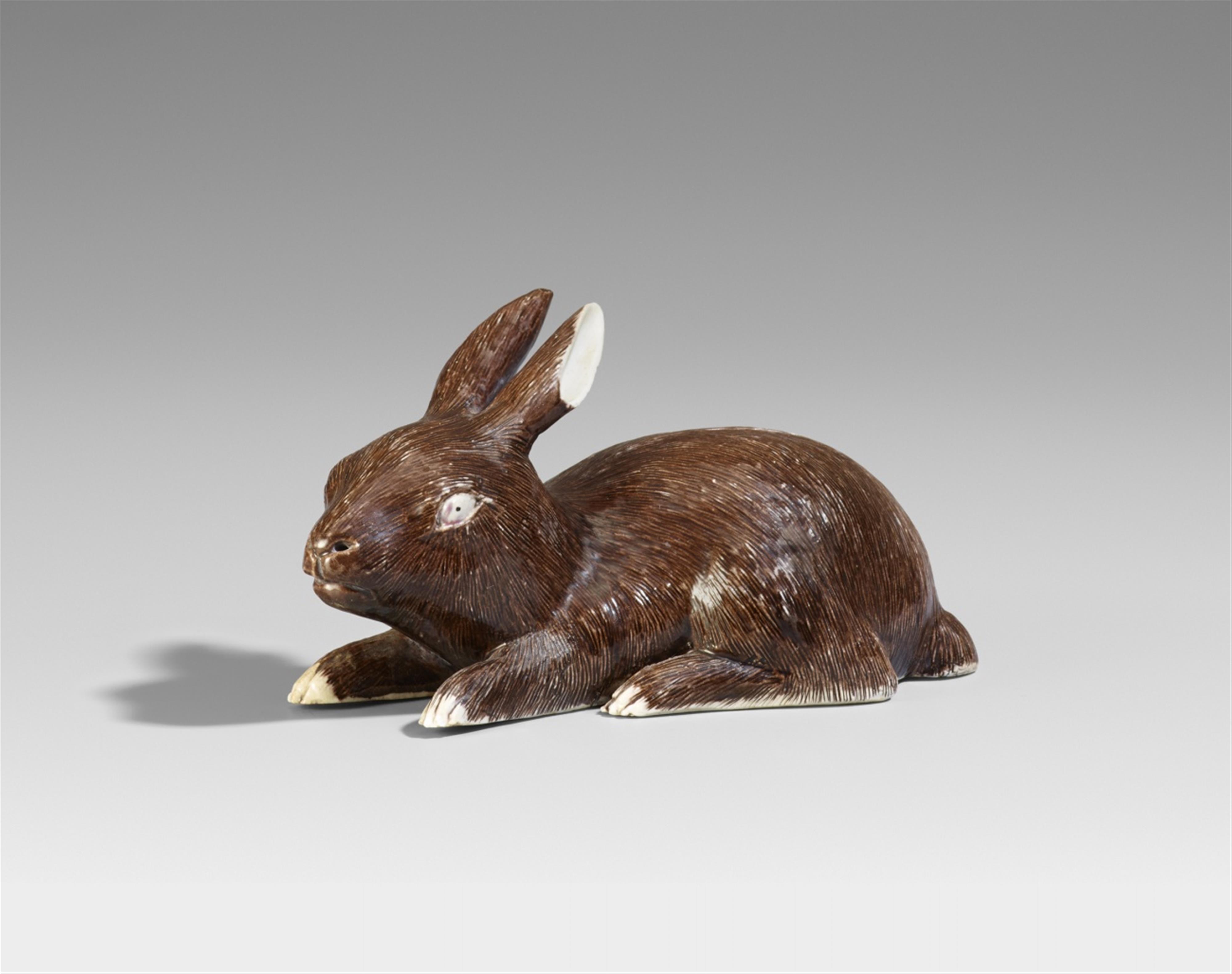 An émail sur biscuit figure of a rabbit. Qianlong period (1735-1796) - image-1