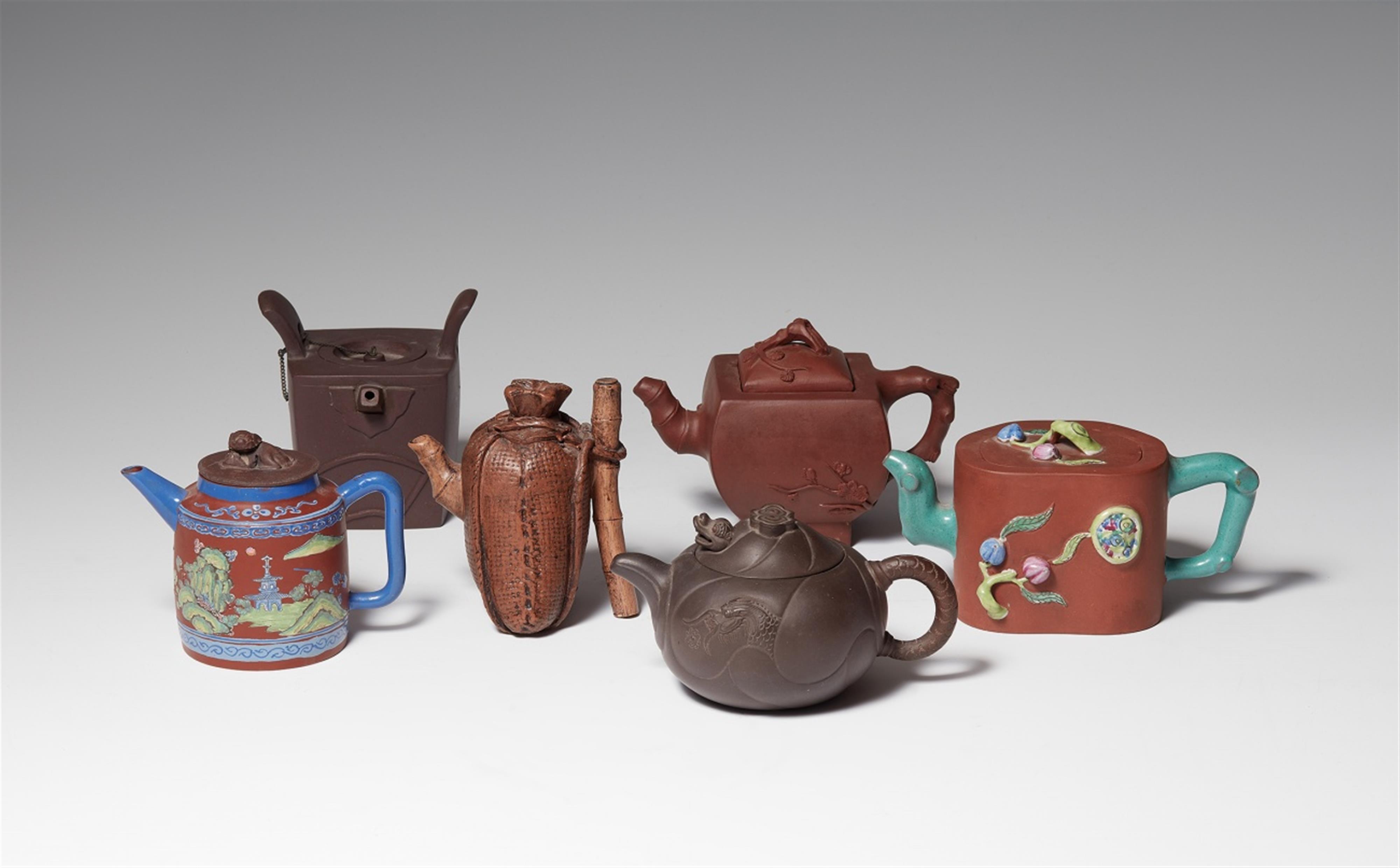 A group of six Yixing teapots - image-1