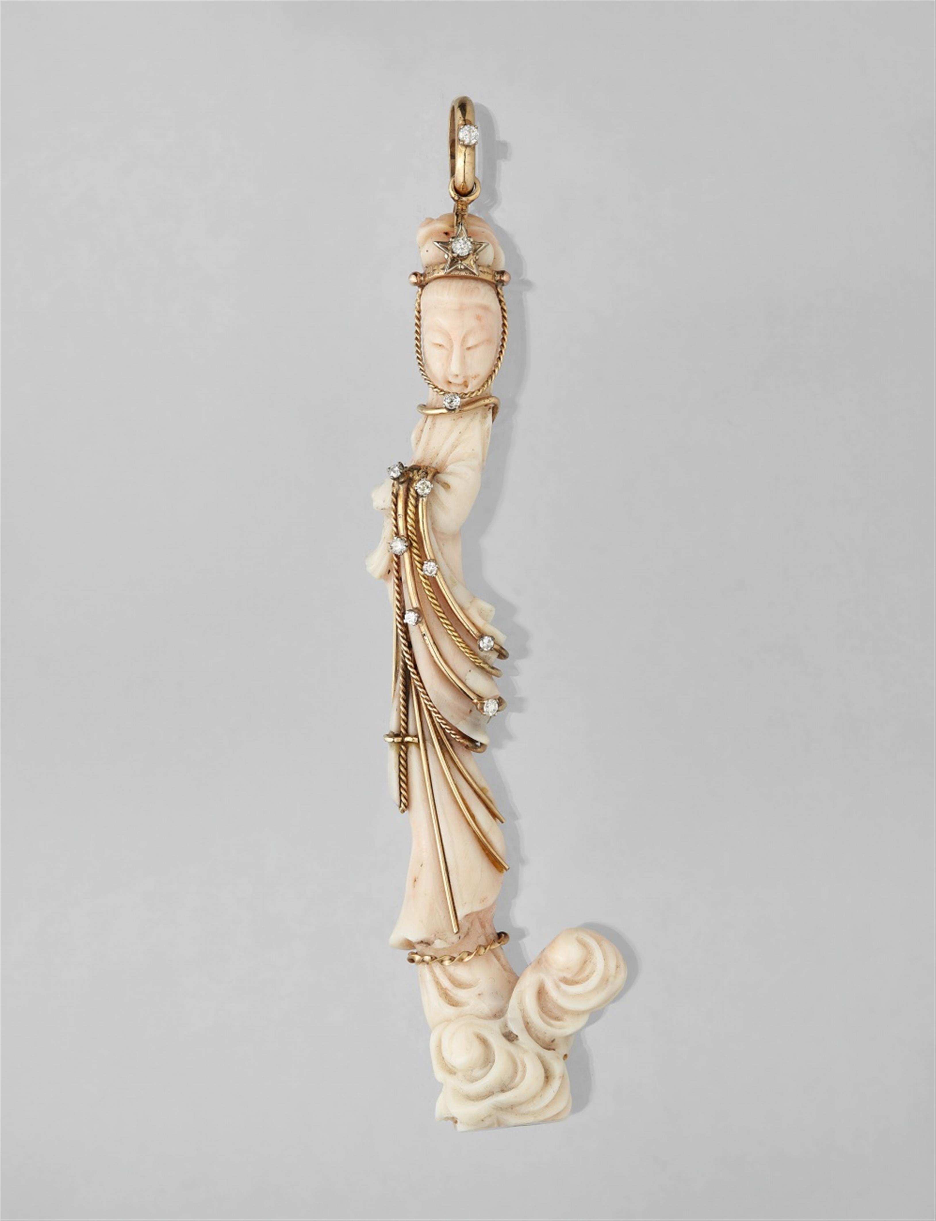 A pale pink coral carving of Guanyin. Early 20th century - image-1