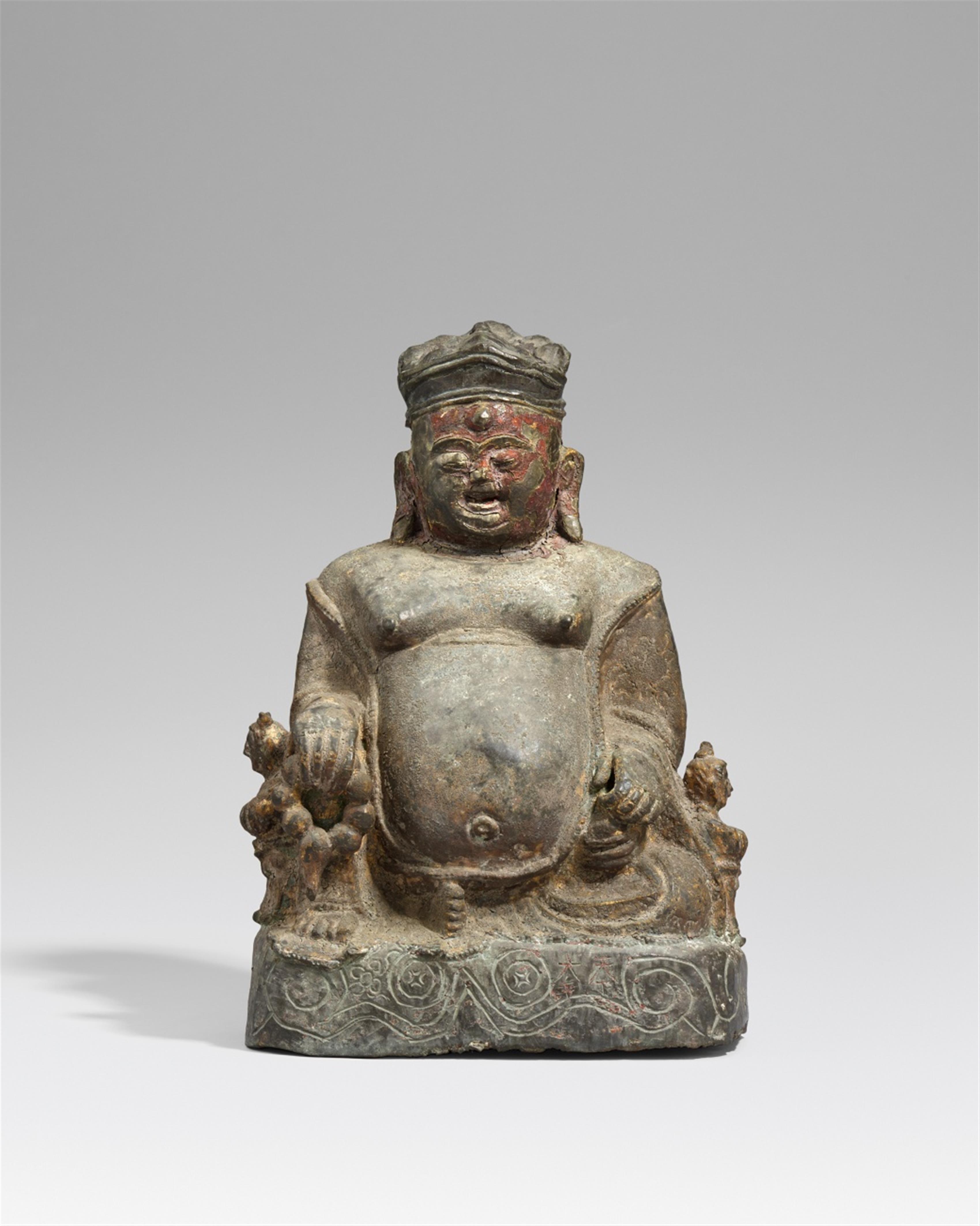 A bronze figure of a laughing crowned Milefo, also called Budai. Probably 17th century - image-1