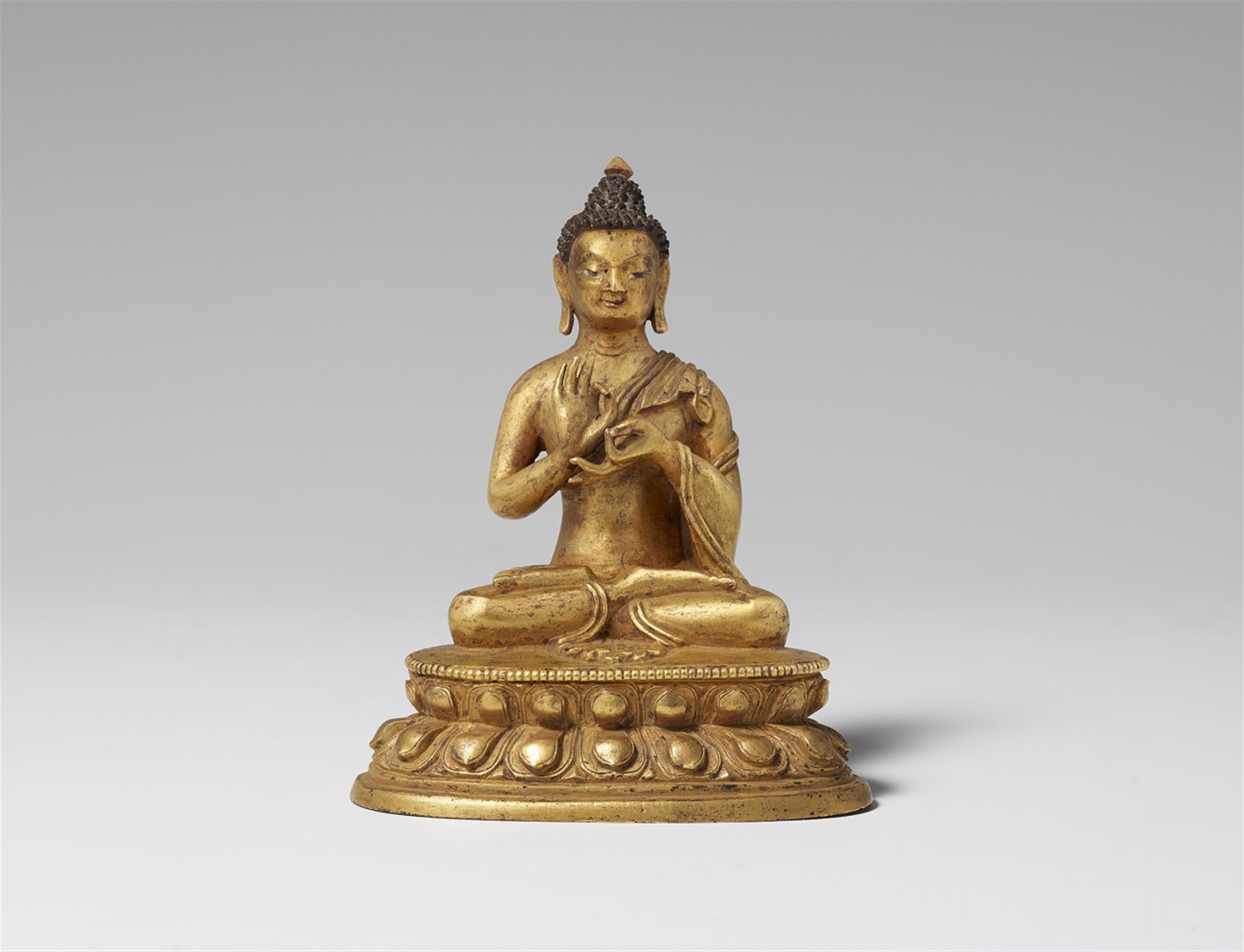 Buddha Vairocana. Feuervergoldete Bronze. Sinotibetisch. 18. Jh. - image-1