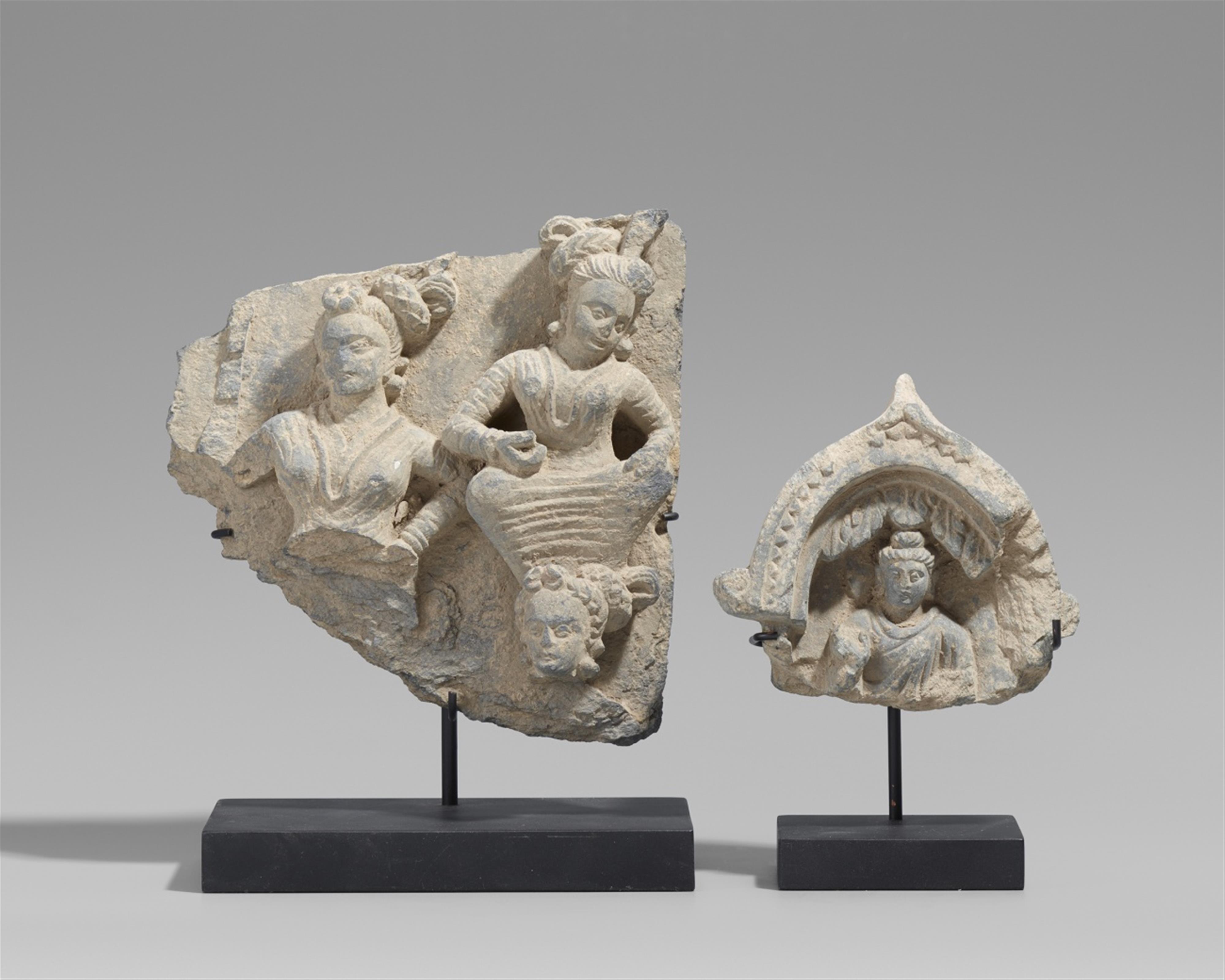 Two Gandhara grey schist fragments. Pakistan. 2nd/3rd century - image-1