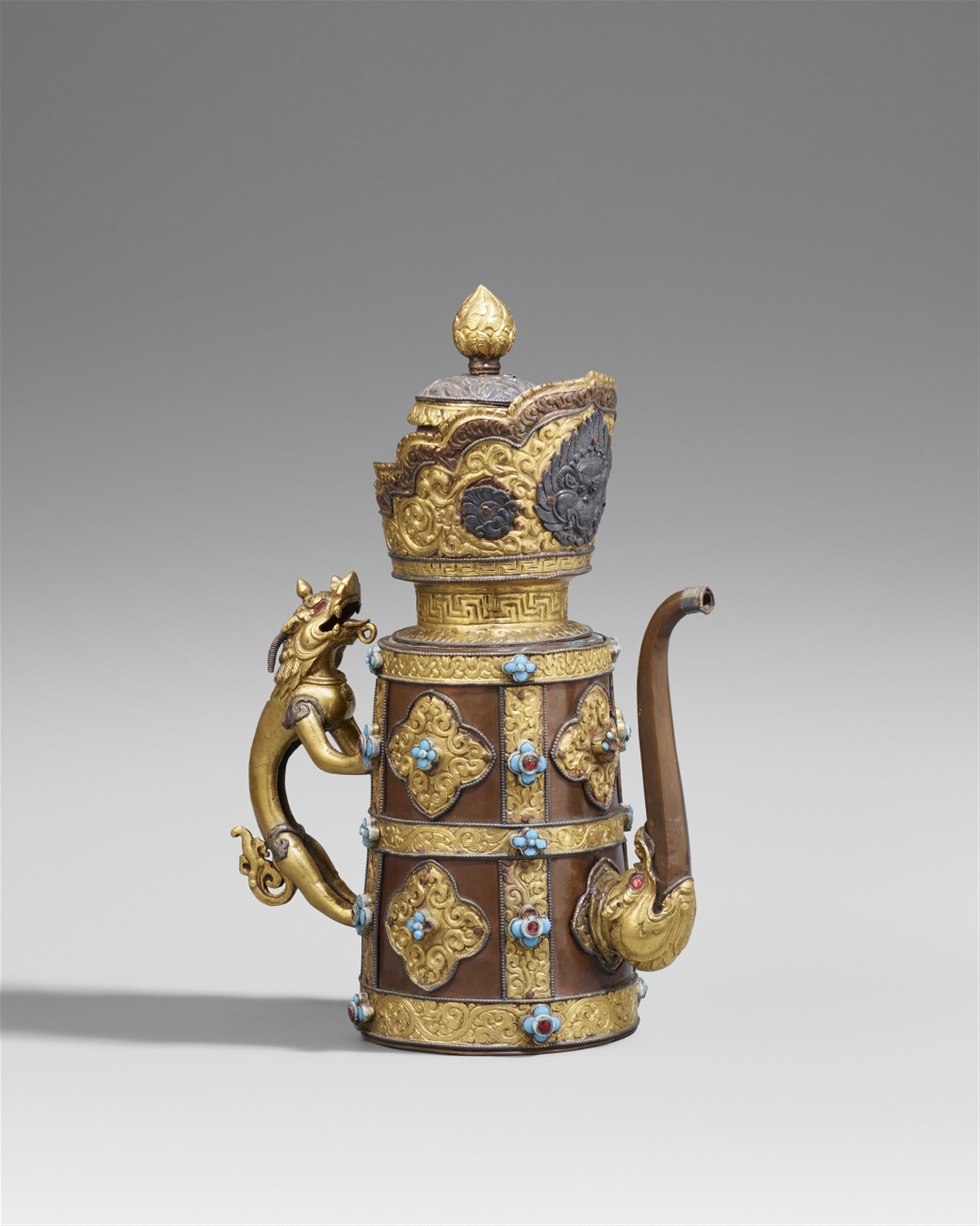 A Tibetan partially gilt copper ewer and cover (duomuhu). 19th century - image-1