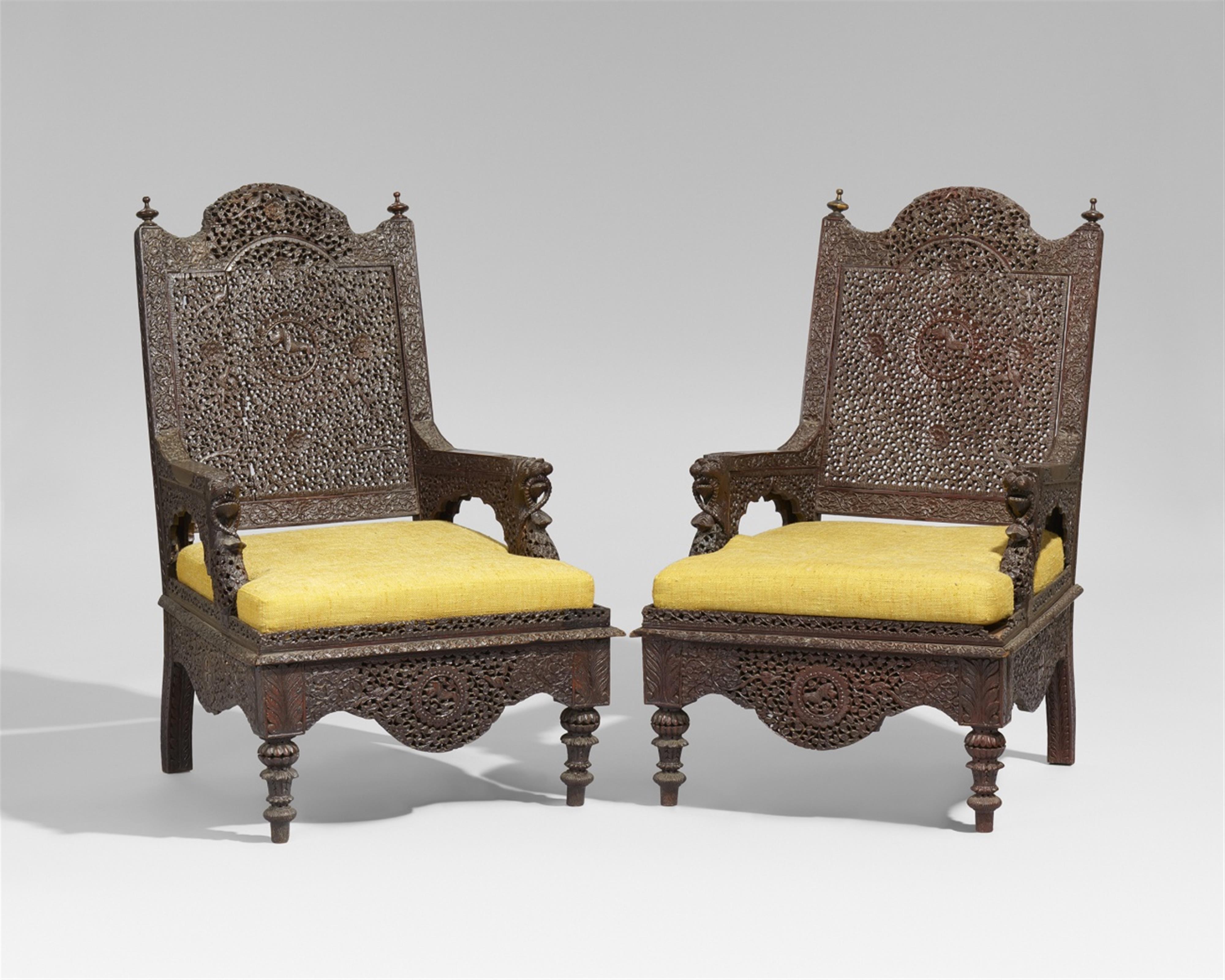 Two Bombay black wood chairs. Western India. Around 1870/1880 - image-1