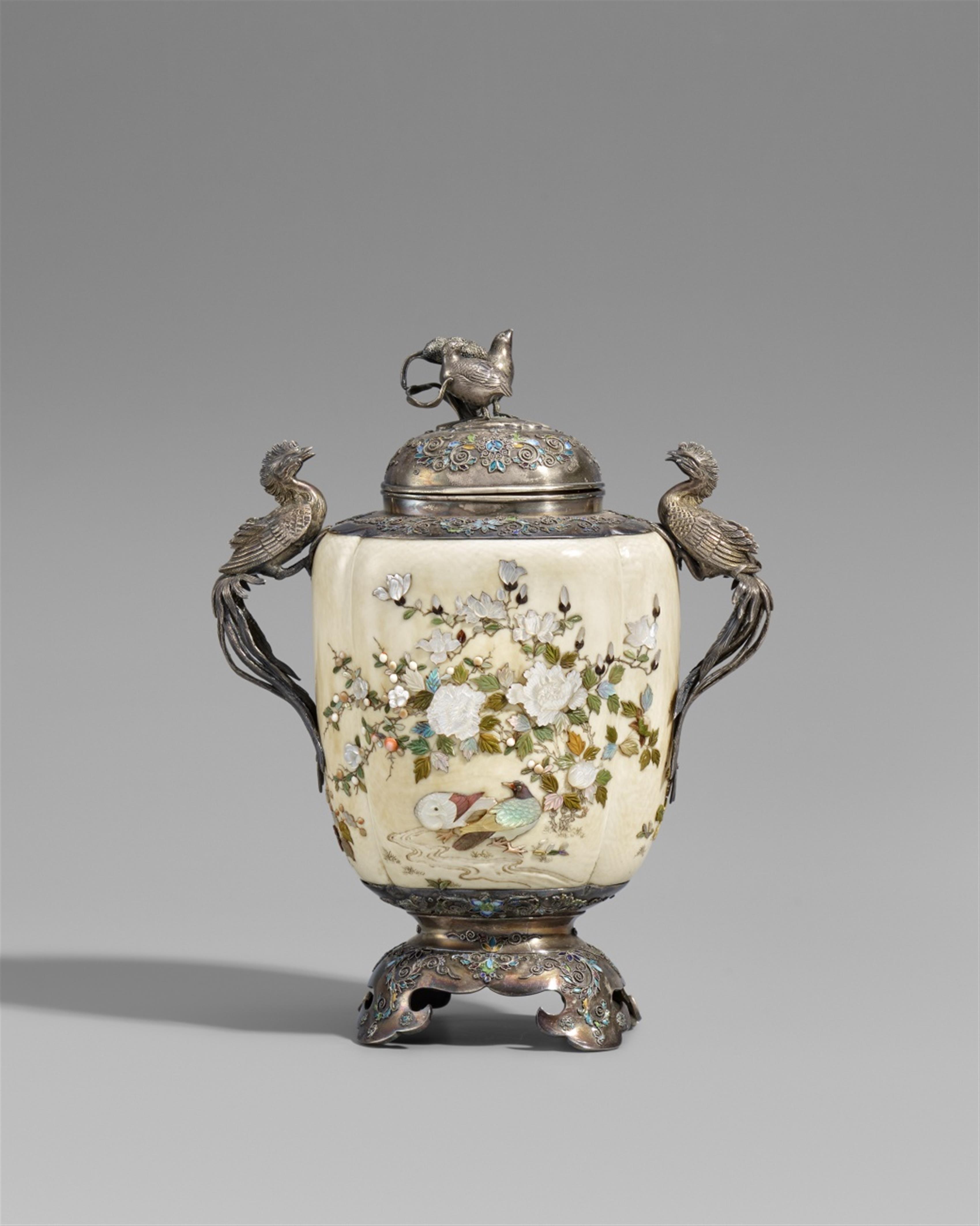 A silver and ivory Shibayama lidded jar. Late 19th century - image-1