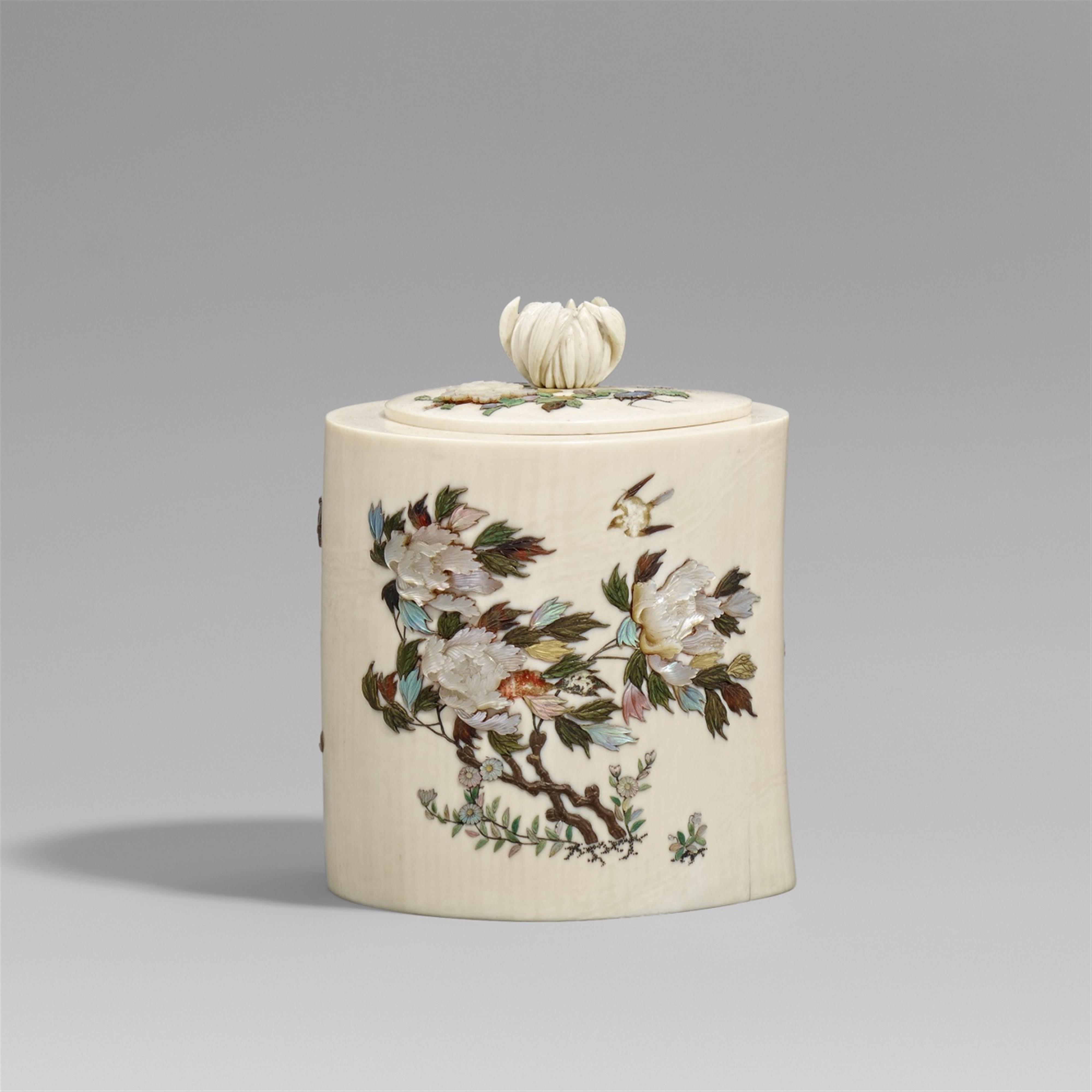 A Shibayama ivory box. Late 19th century - image-1