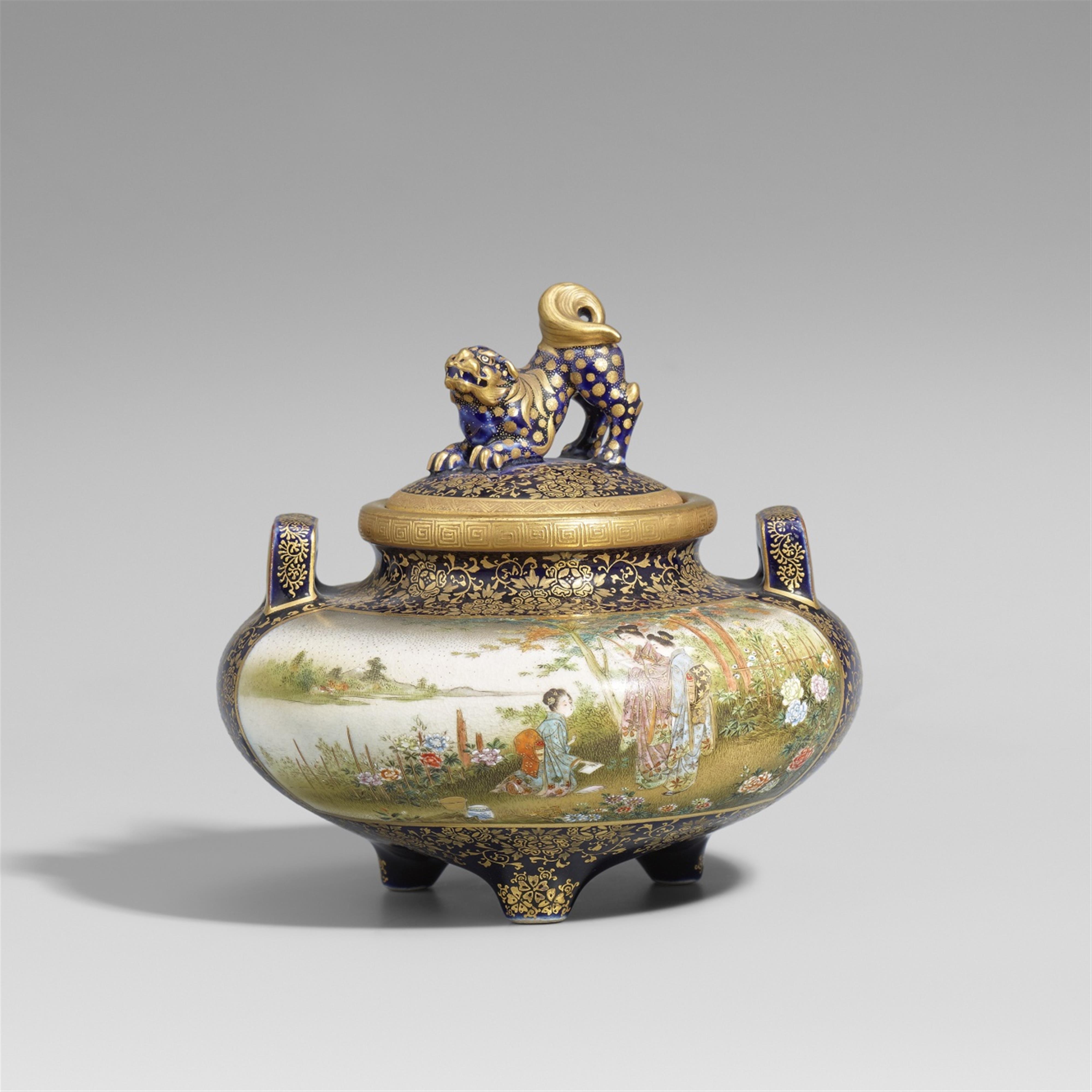 A Satsuma lidded jar. Kyoto. Late 19th century - image-1