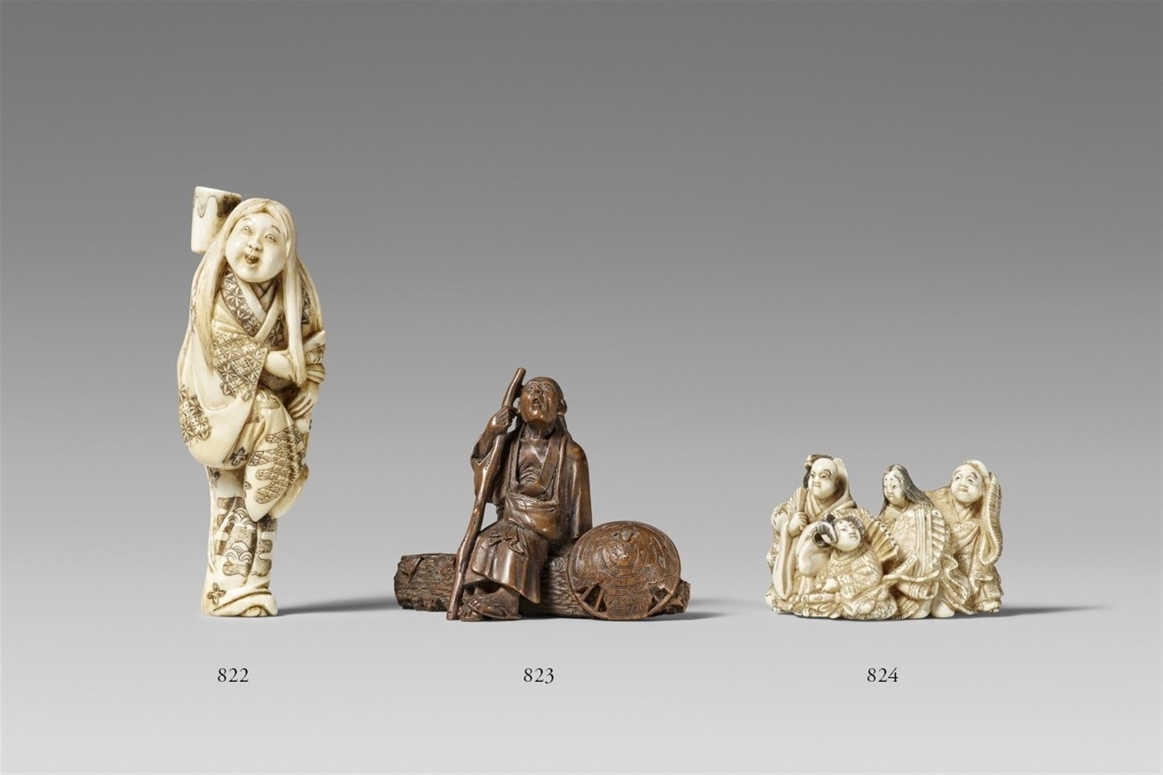 An ivory netsuke of a dancing shôjô. Second half 19th century - image-1