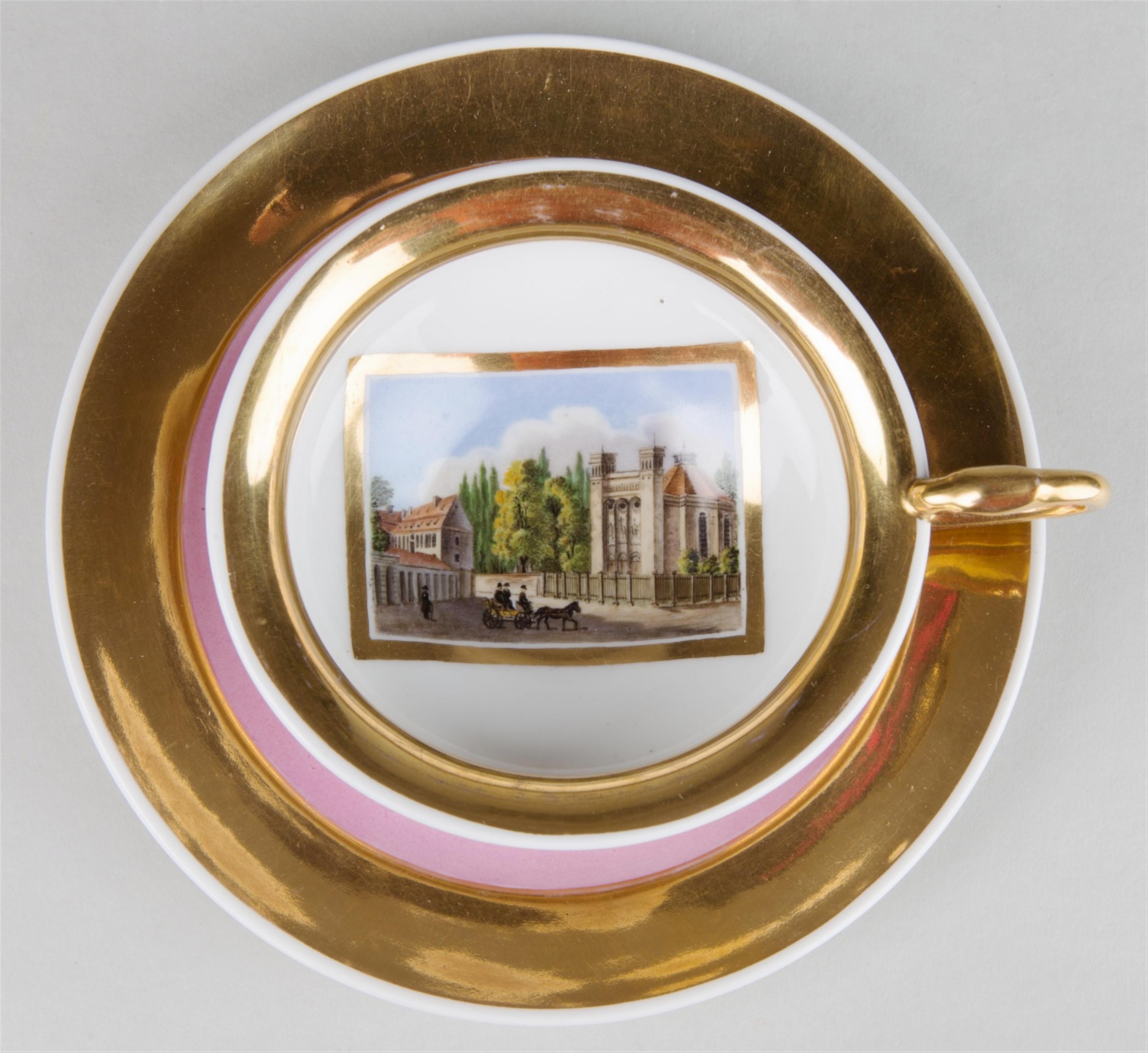 Teller und Tasse mit Ansichten - image-2