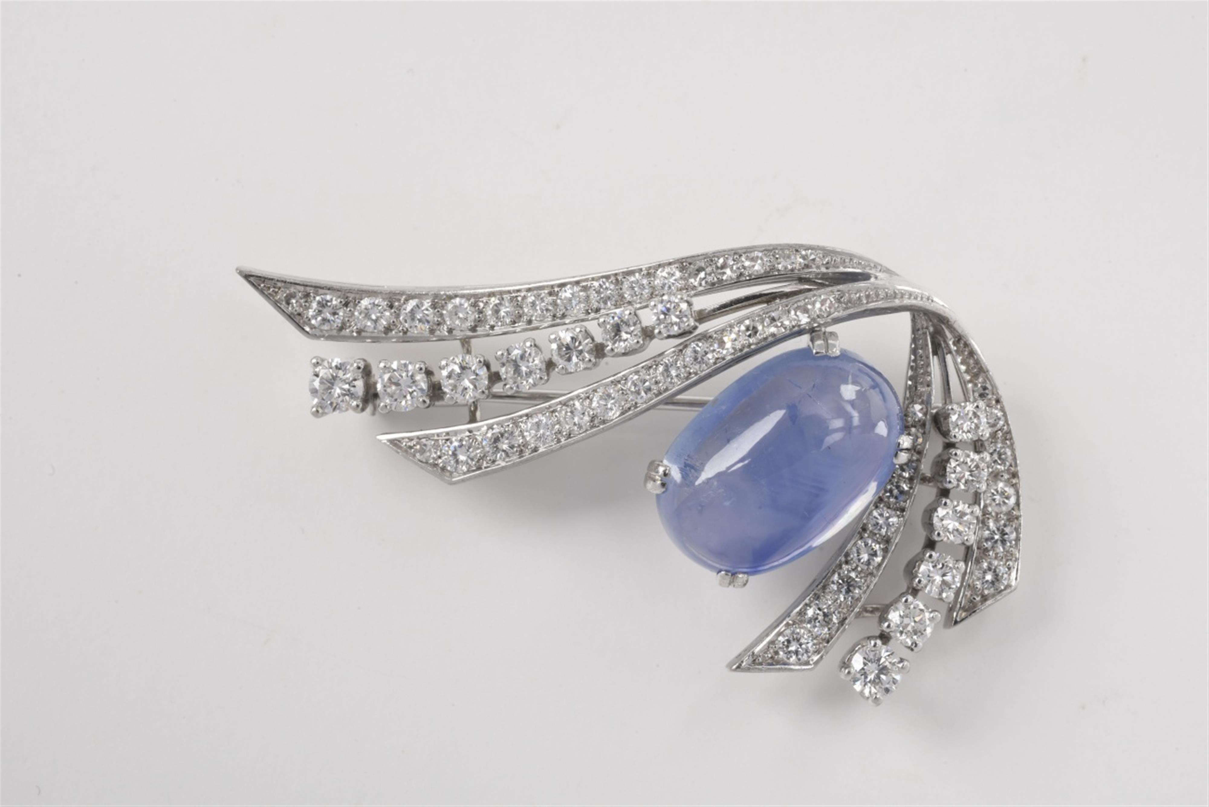 An 18k white gold and Ceylon sapphire brooch - image-2