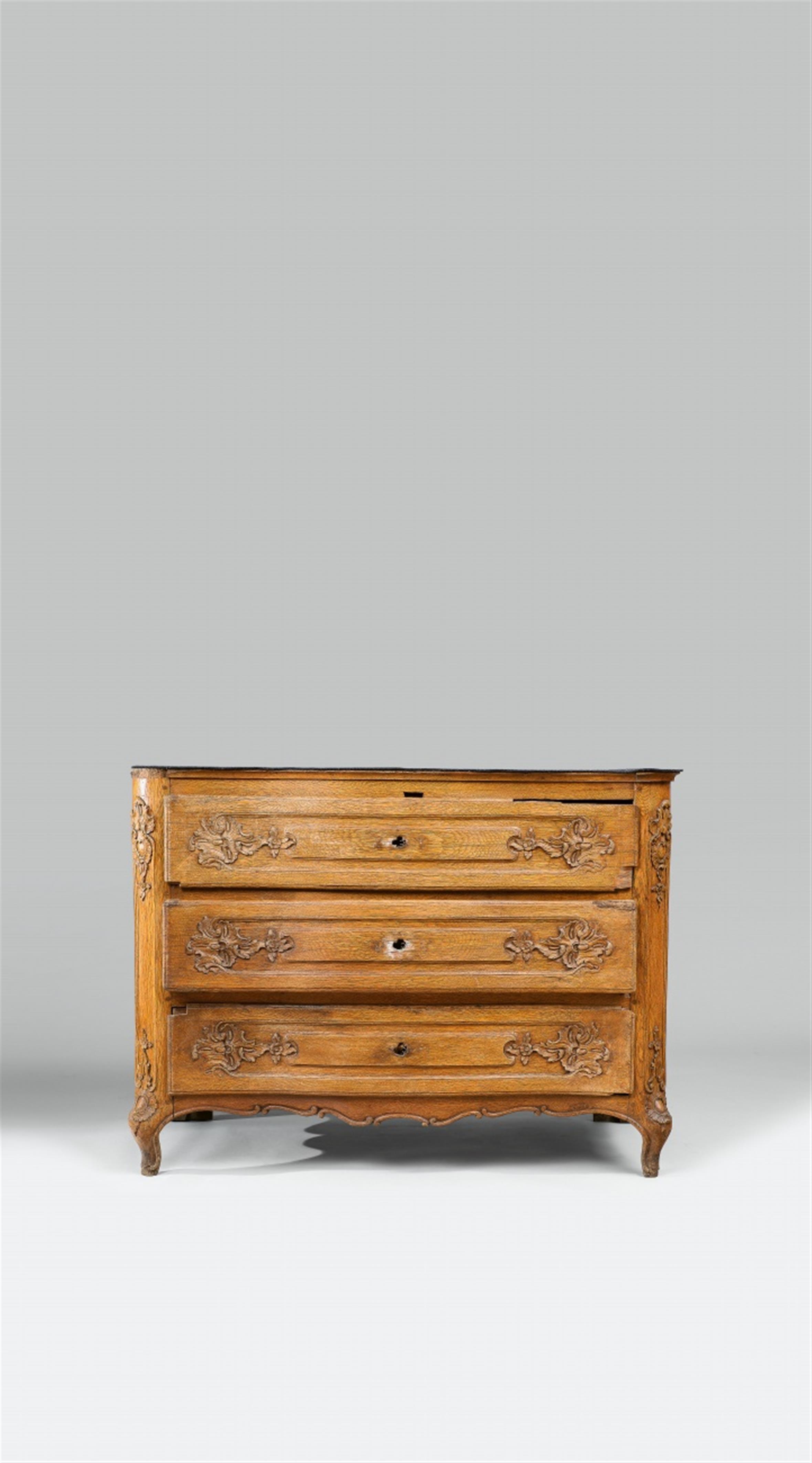 An Aachen oak chest of drawers - image-1