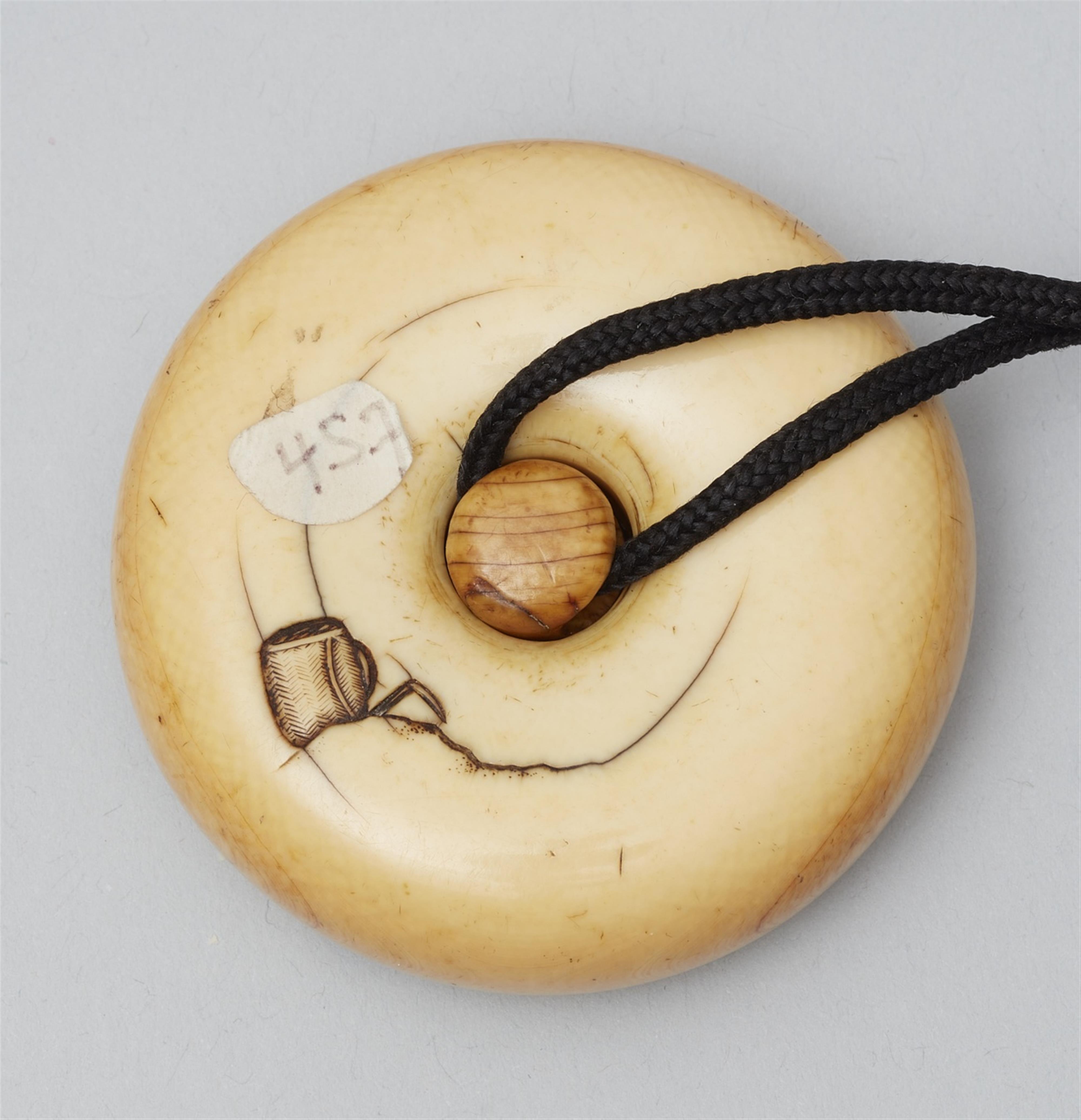 An Edo school ivory peg manju of Benkei. Mid-19th century - image-2