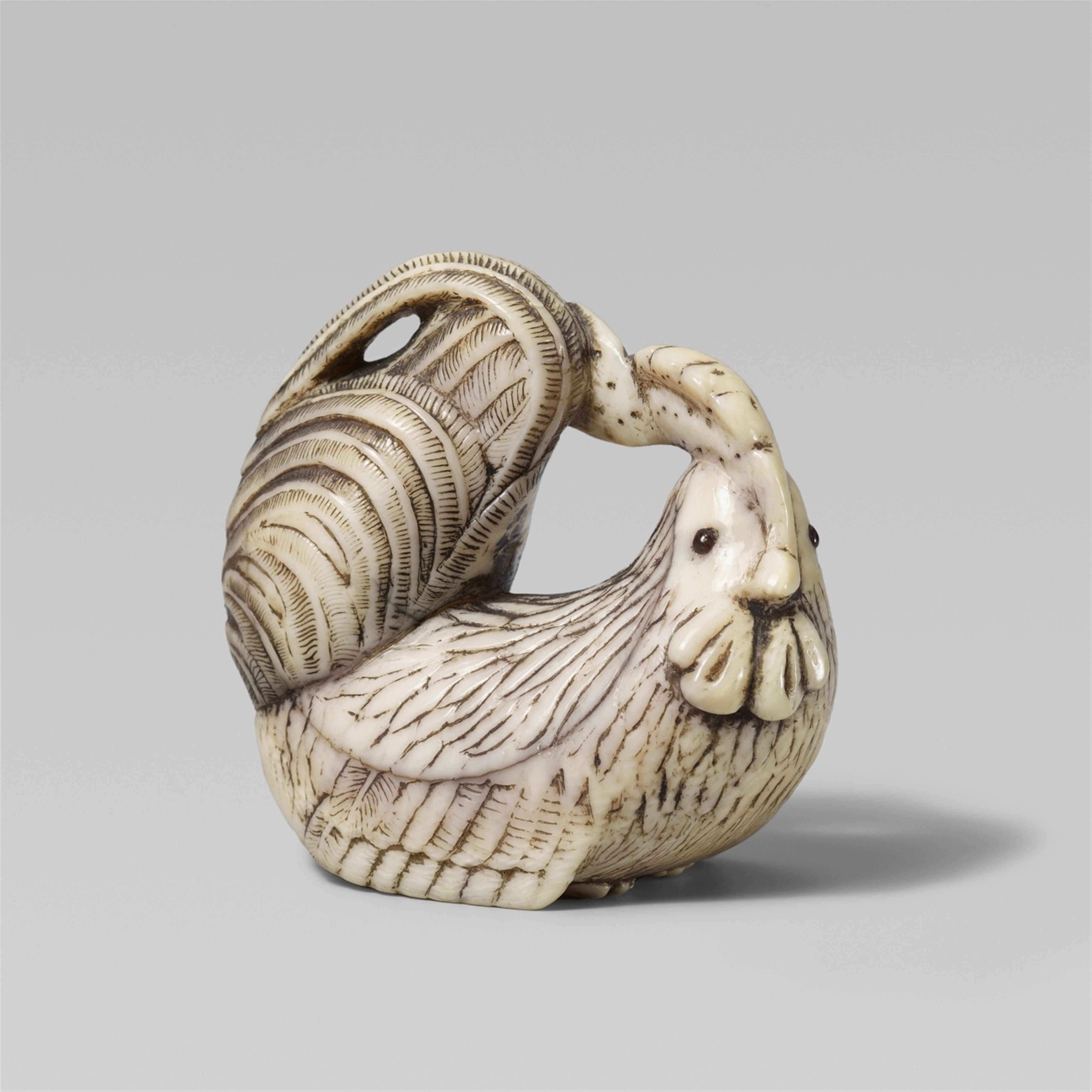 A very large ivory netsuke of a cockerel. 19th century - image-1