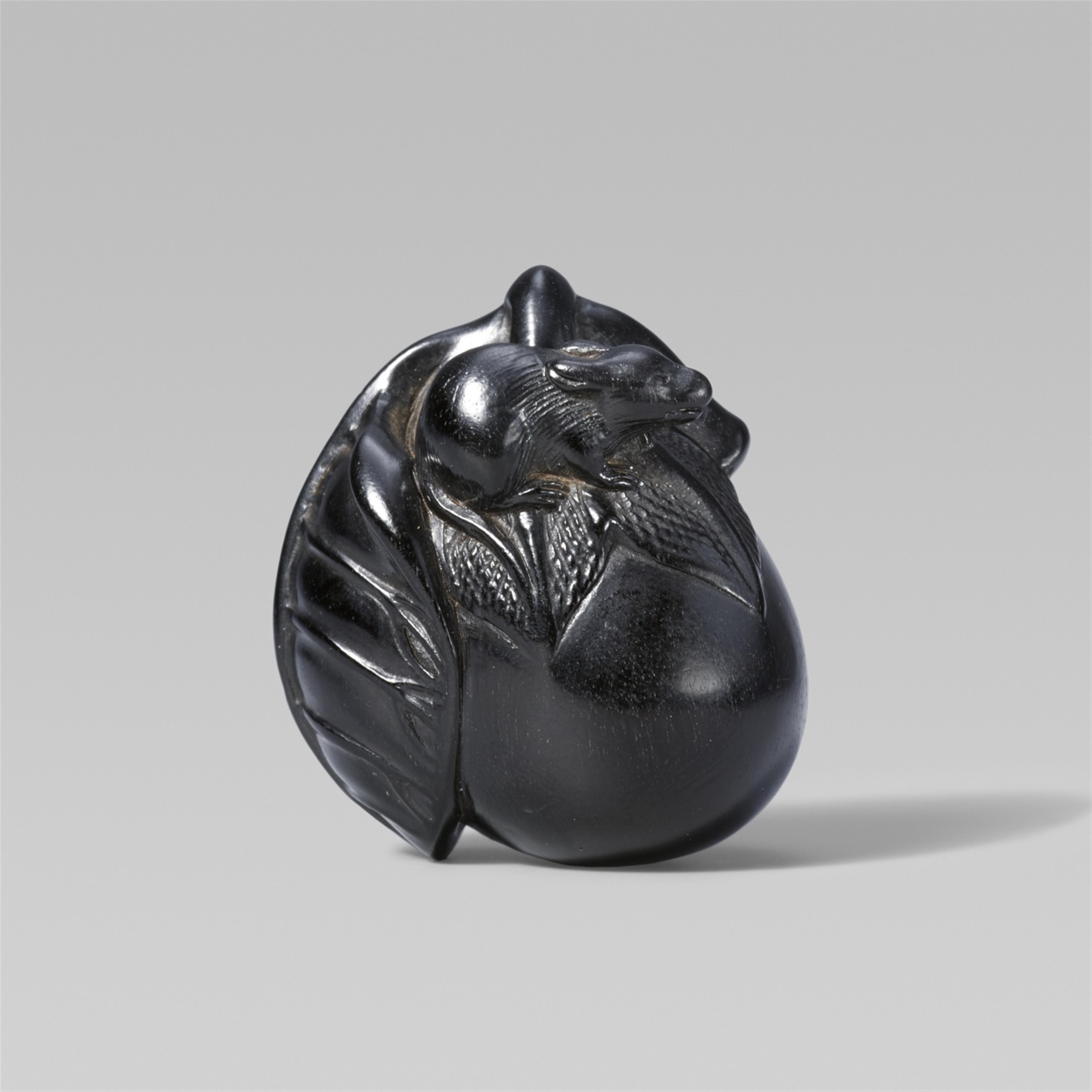 A black wood netsuke of an eggplant and a small rat. First half 19th century - image-1