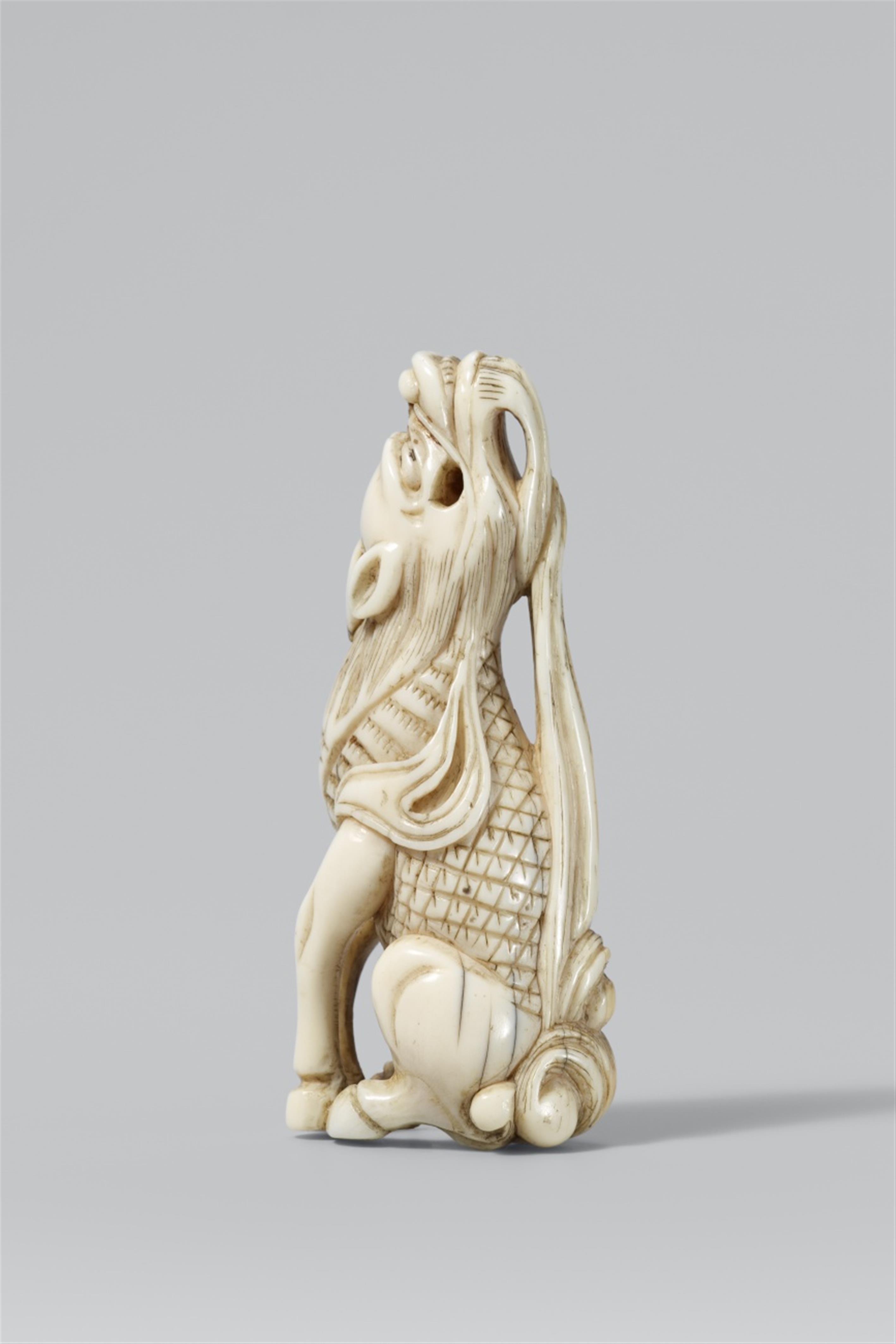 Seated Kirin. Ivory. Early 19th century - image-1