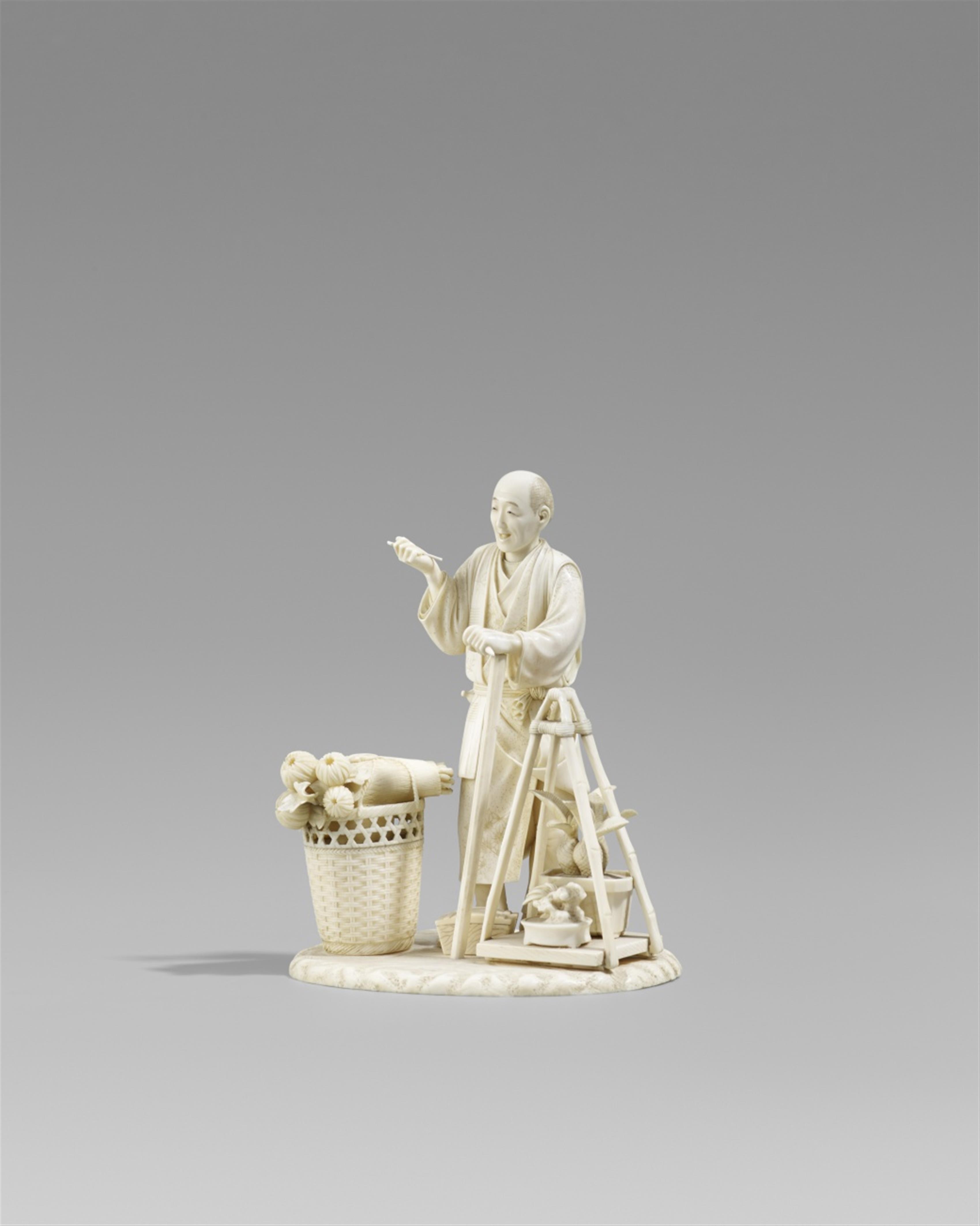 An ivory okimono of a flower and plant vendor. Late 19th century - image-1