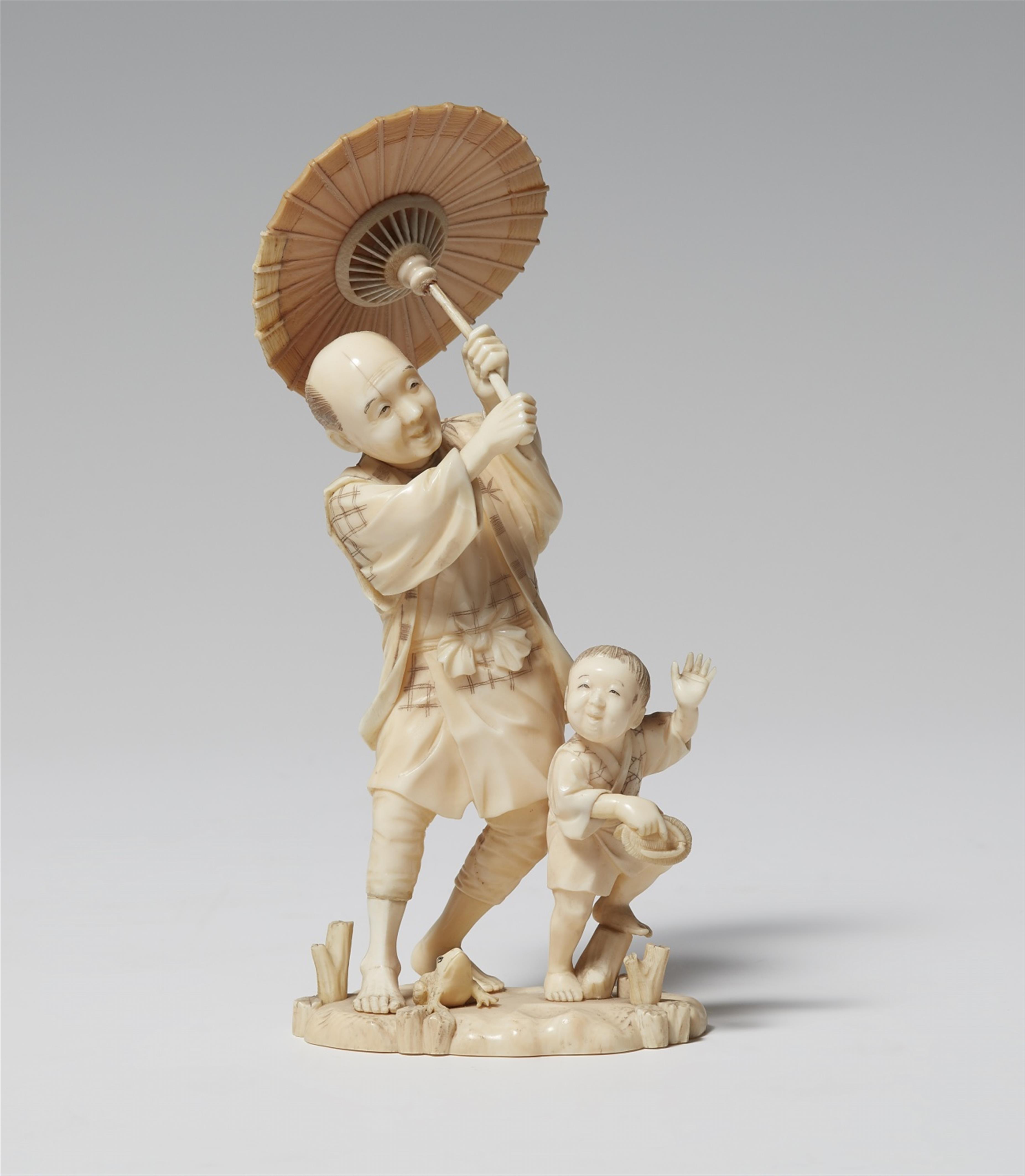 An ivory kimono of a peasant and boy. Late 19th century - image-1