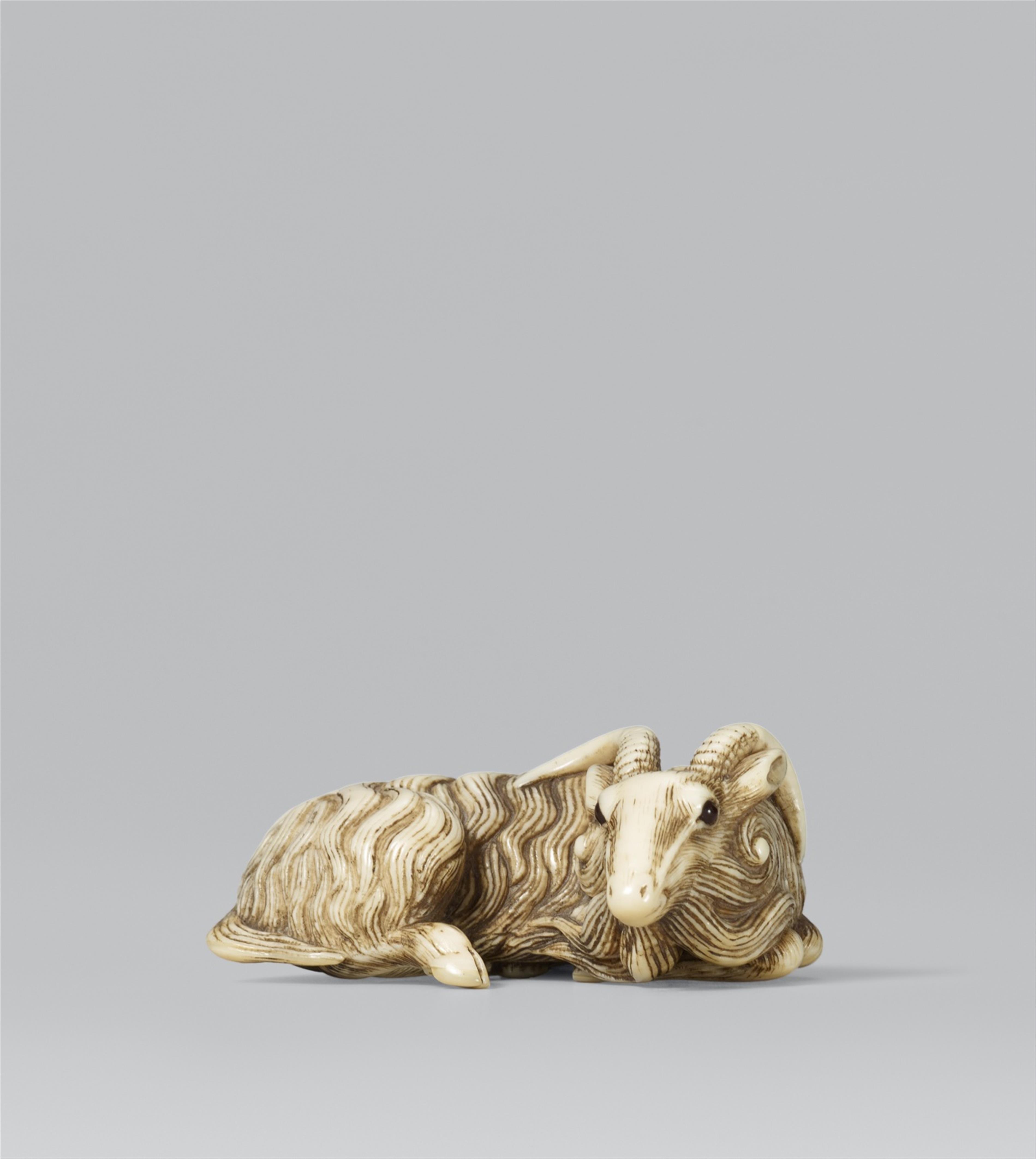 A reclining goat. Ivory. Mid-19th century - image-1