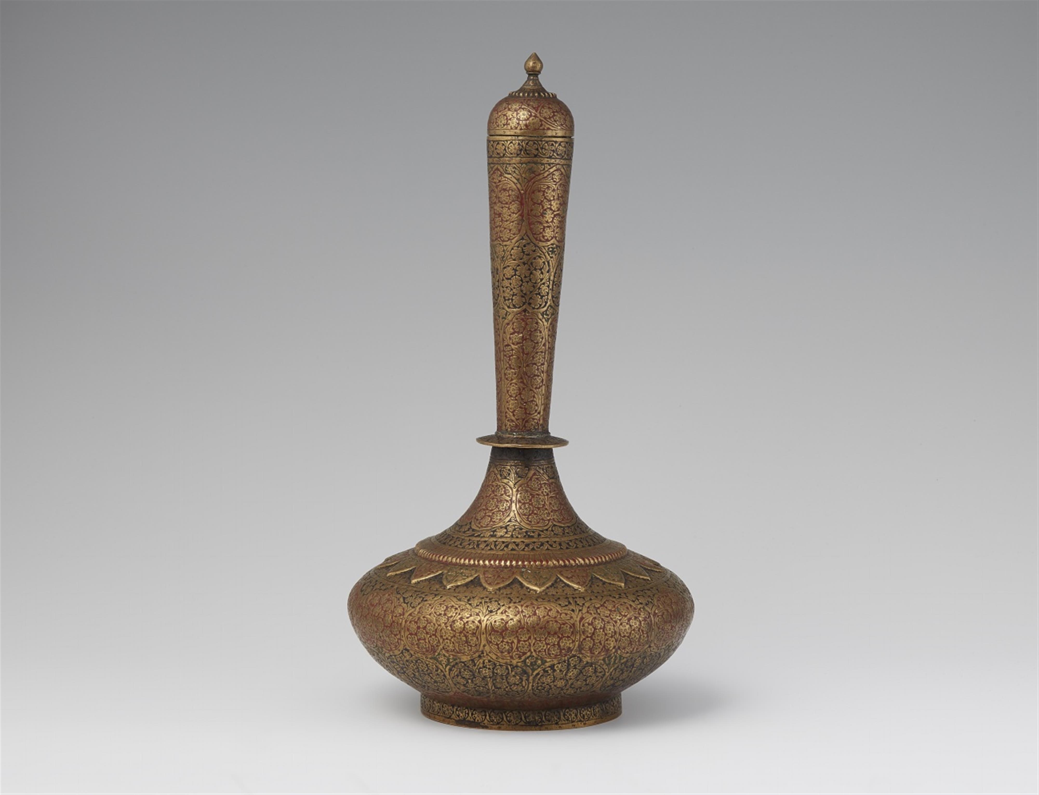 A Northern India carved brass lidded bottle. Muradabad. 18th/19th century - image-1