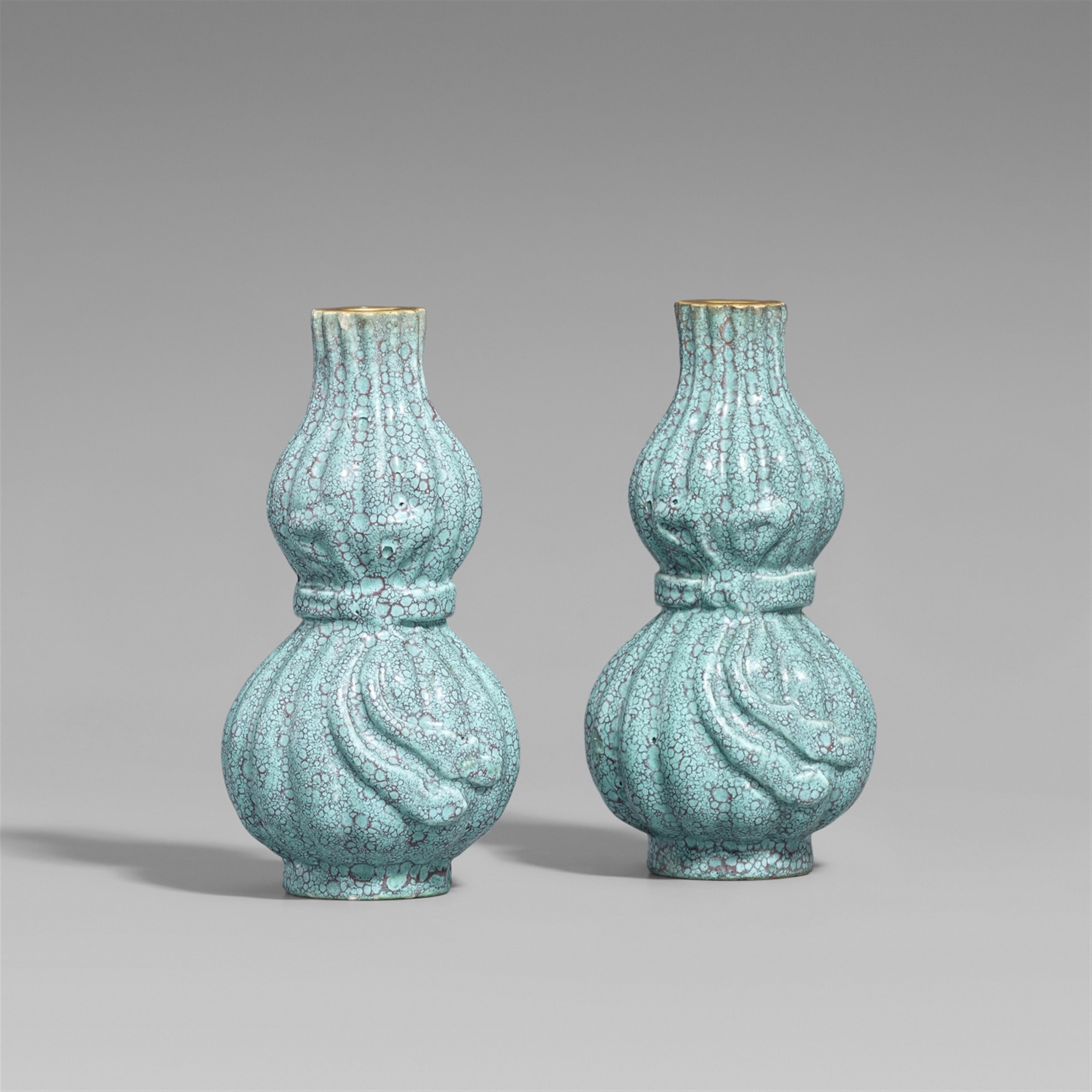 A pair of small robin's-egg-glazed vases. 18th/19th century - image-2