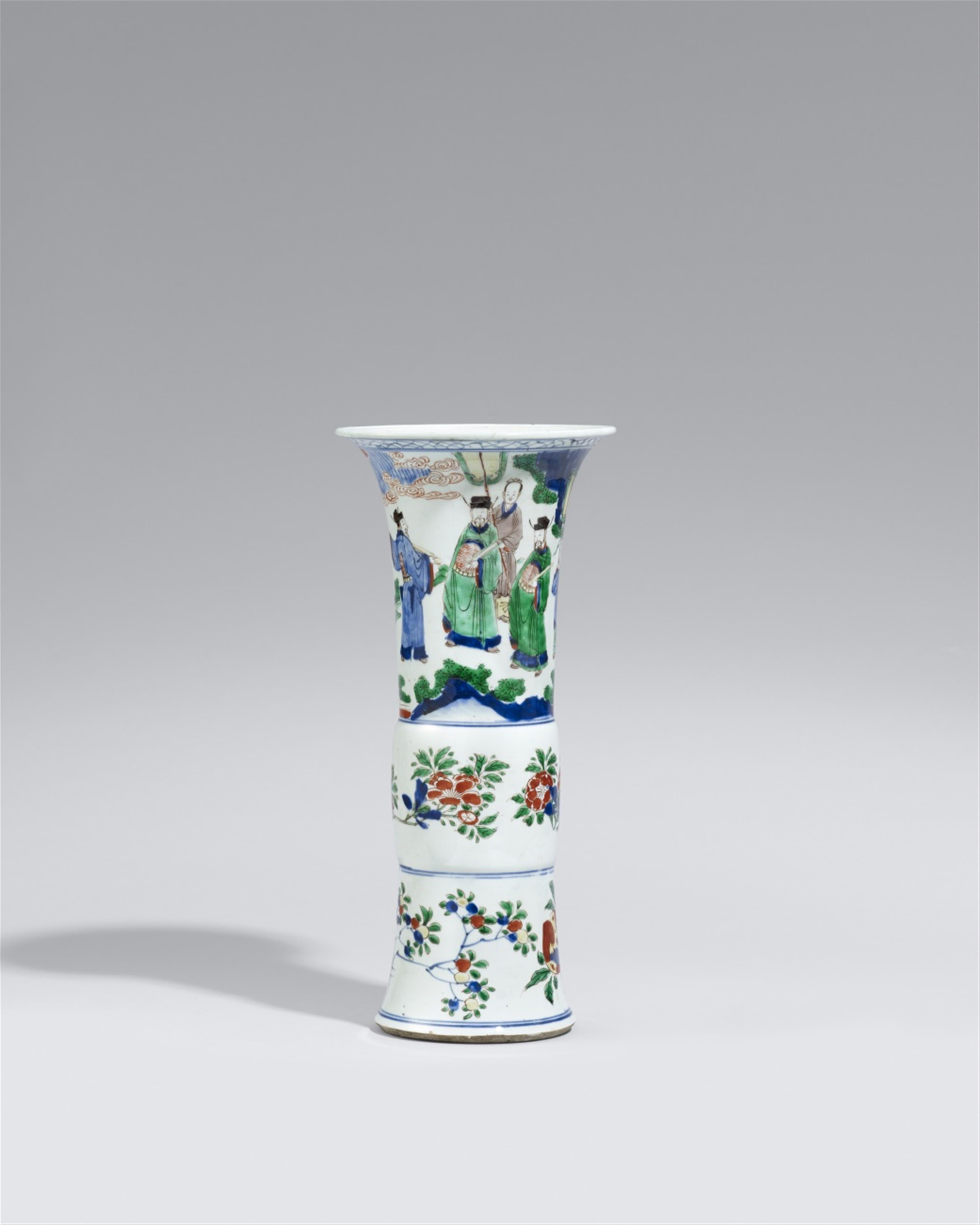 A wucai gu-form beaker vase. Shunzhi period (1644-1661) - image-1