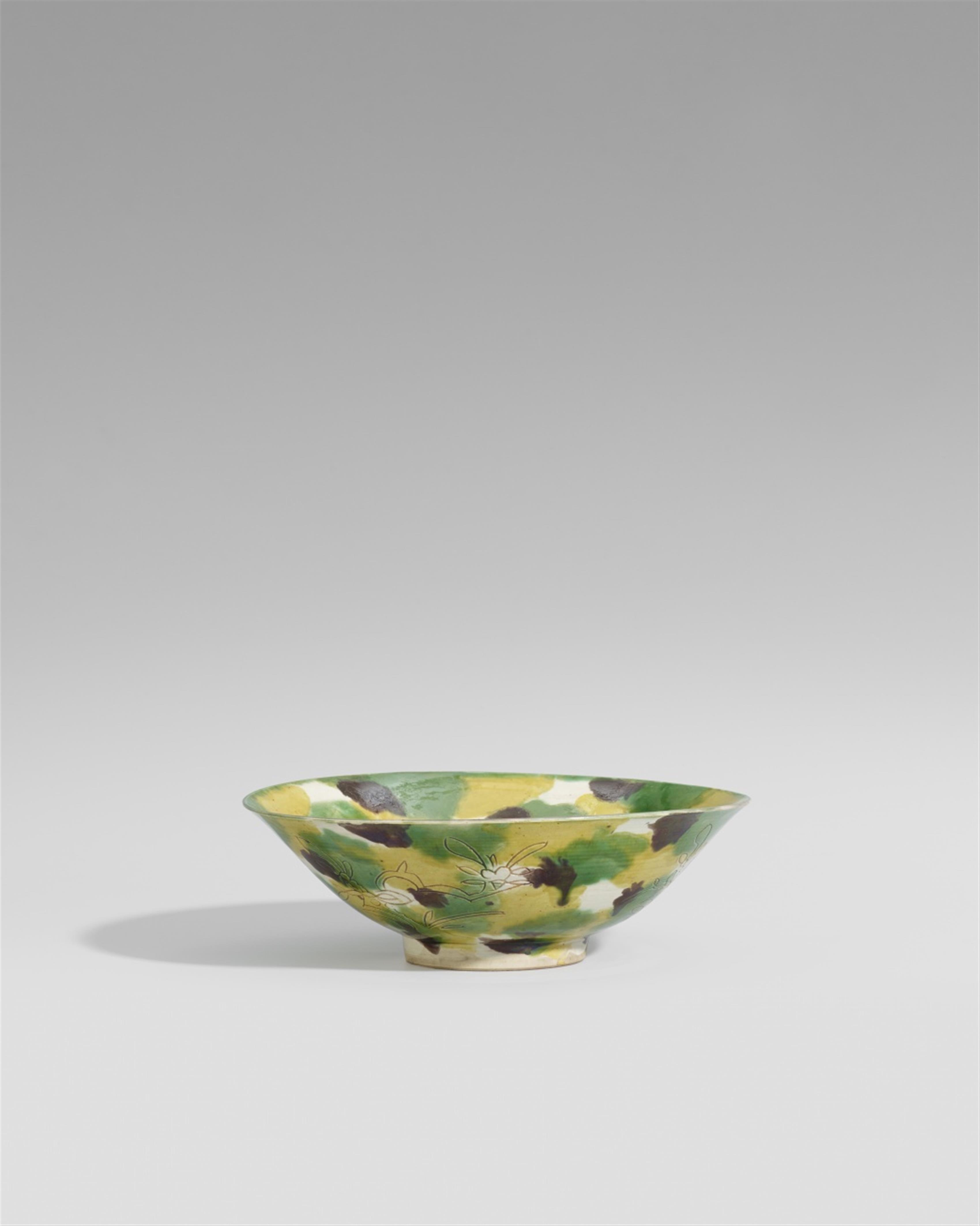 An egg-and-spinach-glazed bowl. 17th century - image-1