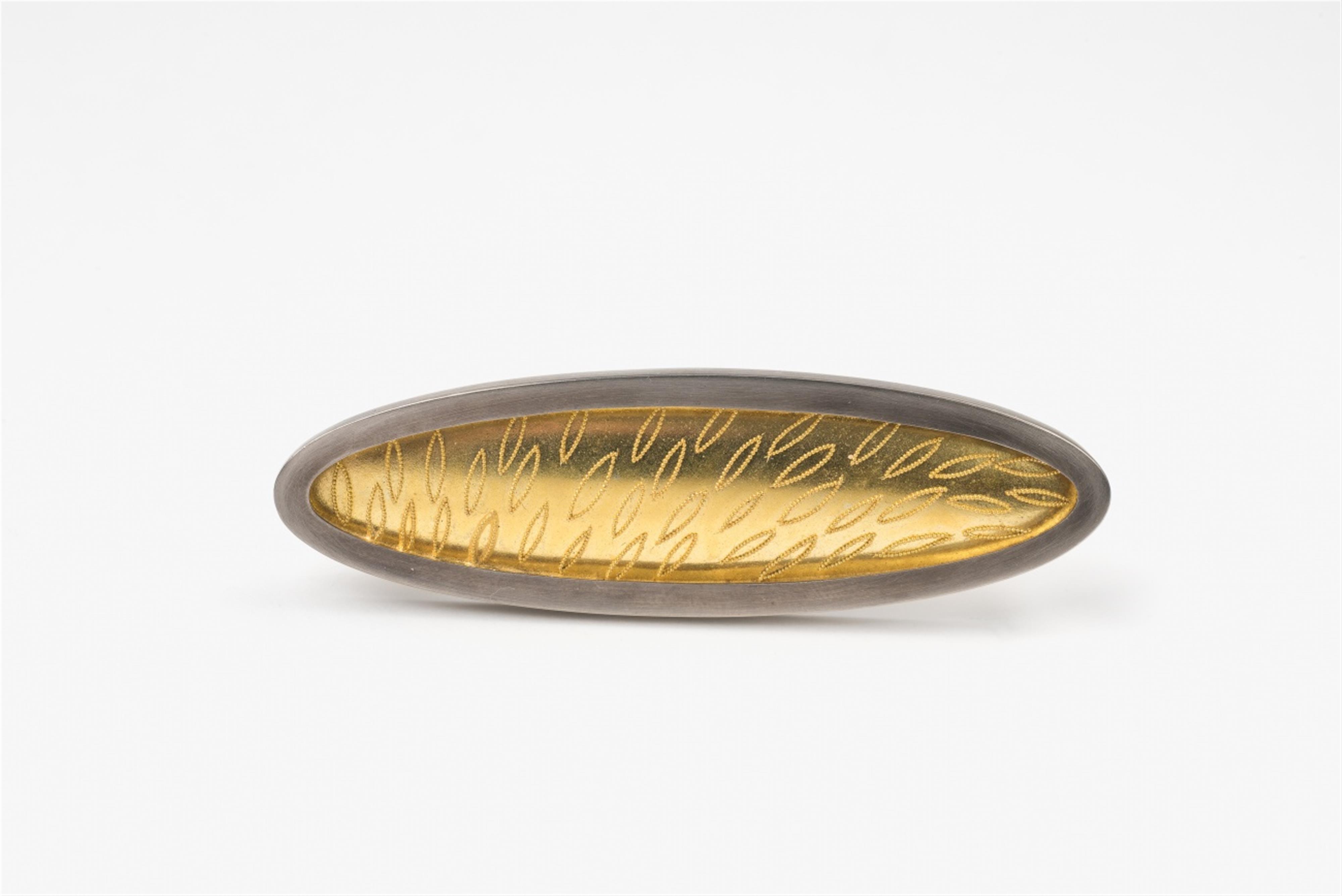 A 21k gold granulation and palladium brooch "Schwarm" - image-1