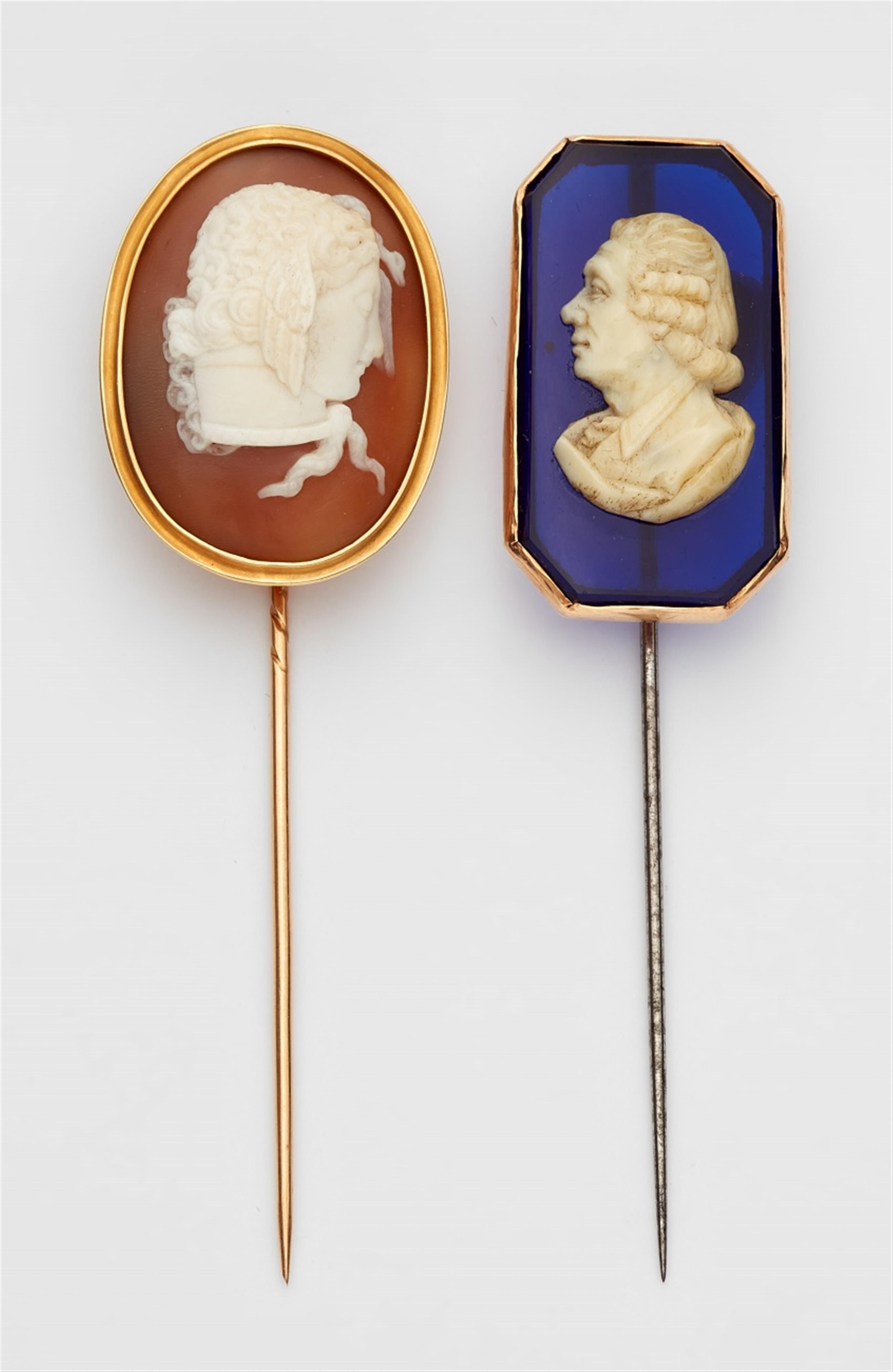 Two cameo pins - image-2