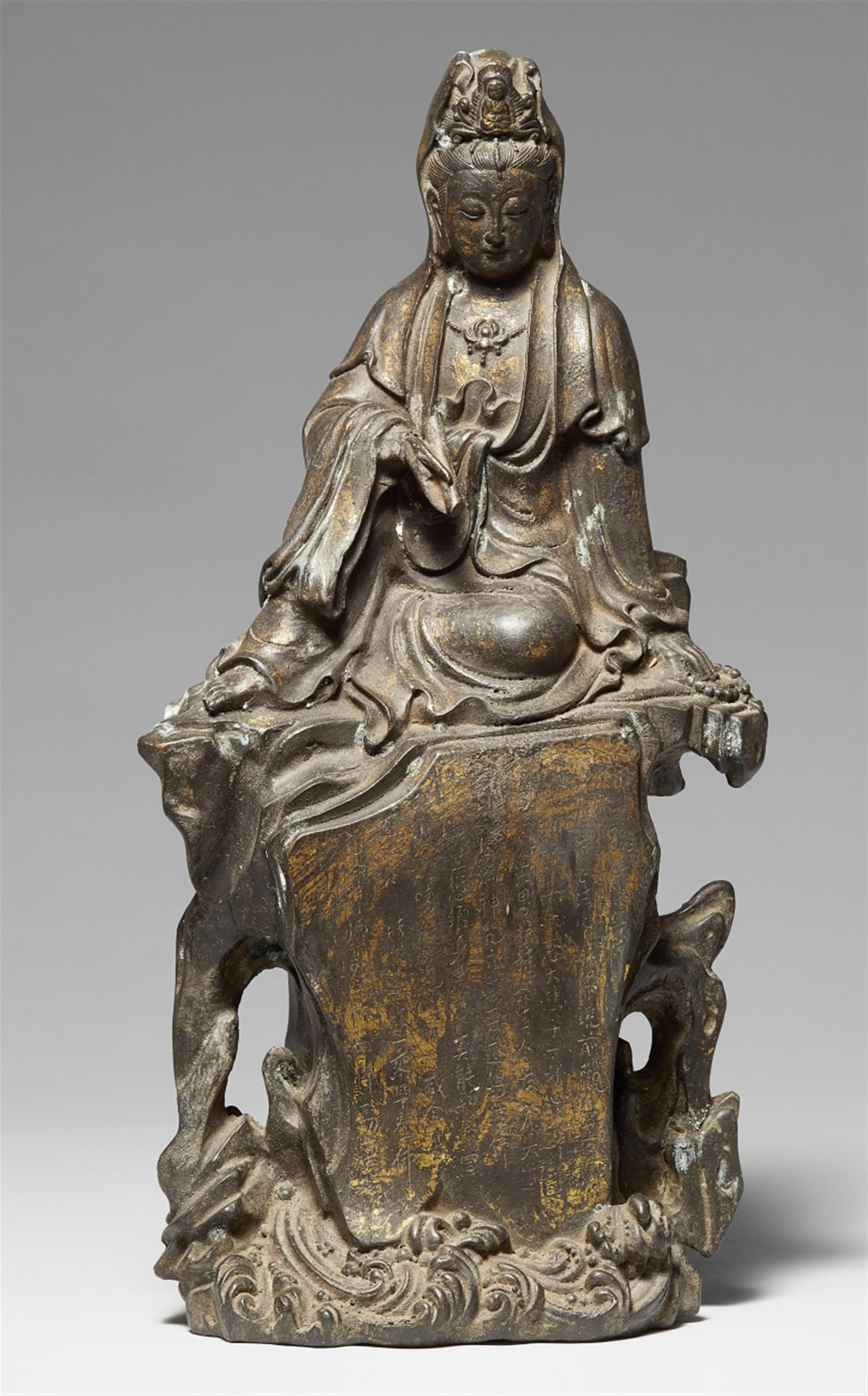 Bodhisattva Guanyin, Bronze. Süd-China. 18. Jh. - image-2