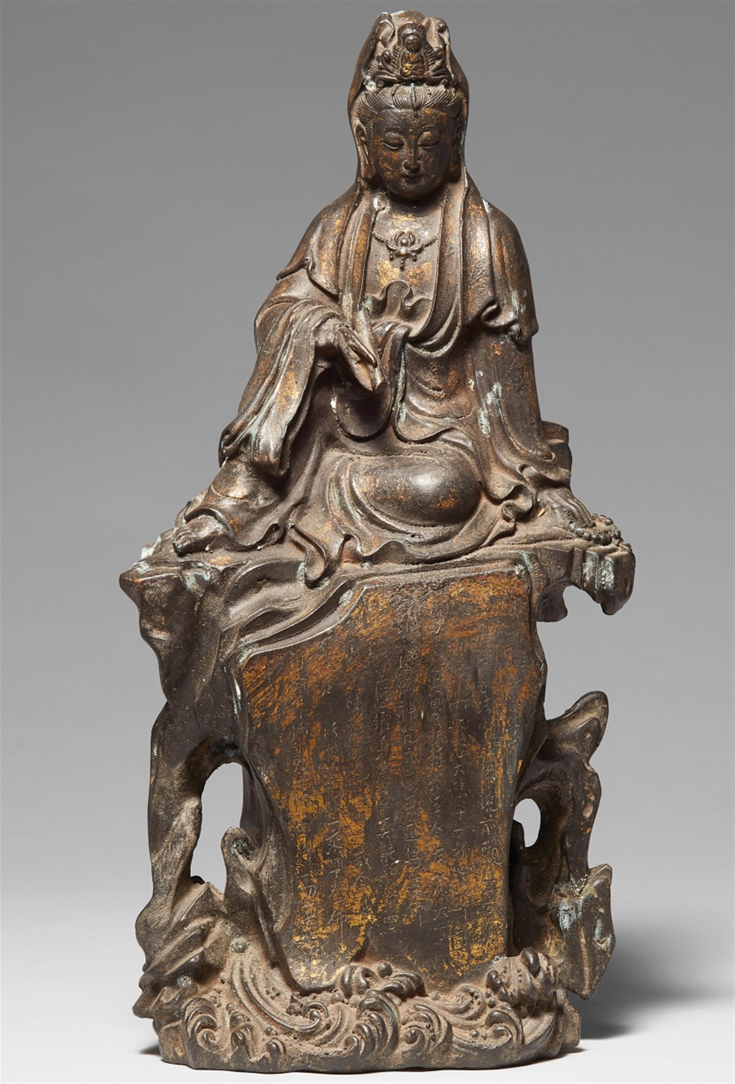 A bronze figure of Bodhisattva Guanyin. Southern China. 18th century - image-1