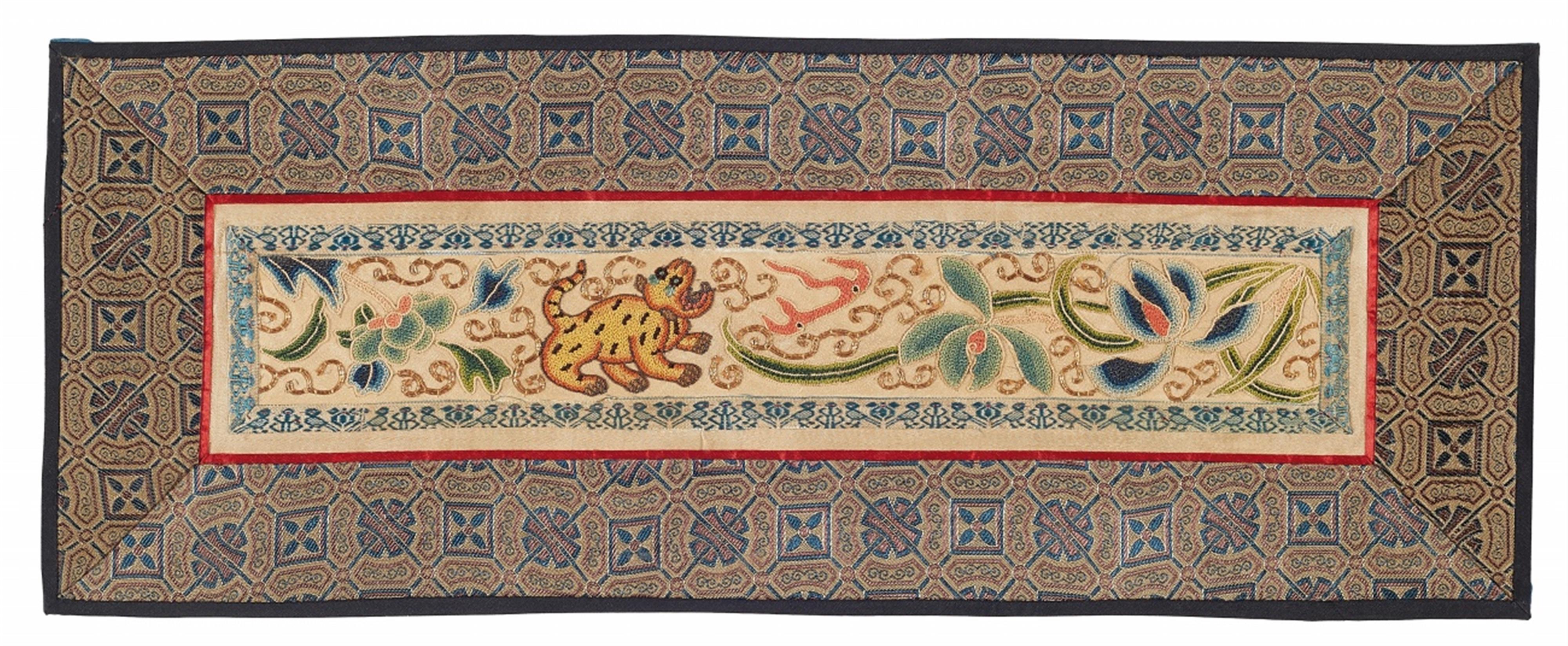 Eleven embroidered borders. Around 1900 - image-2