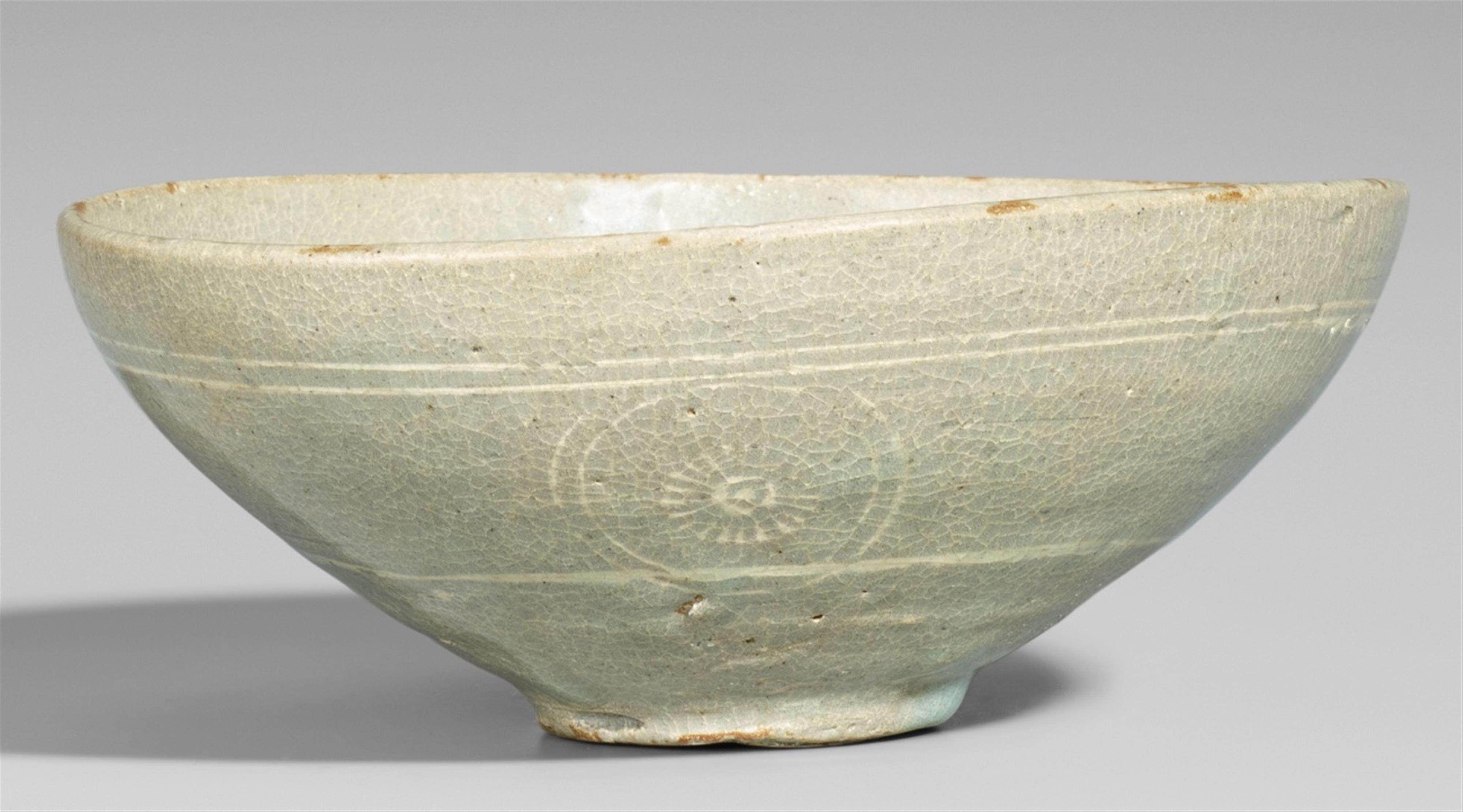 A celadon-glazed bowl. Korea. Goryeo dynasty, 13th century - image-1