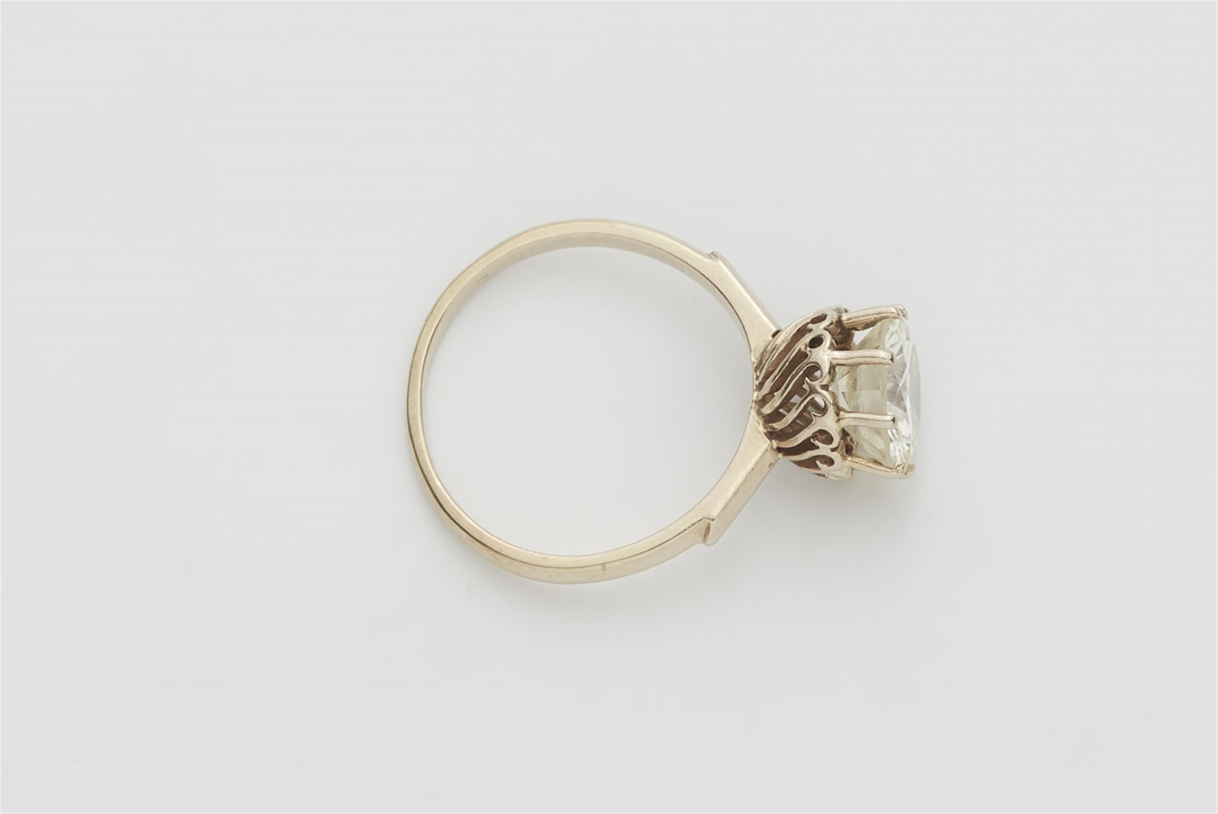Italienischer Ring mit Diamantsolitär - image-2