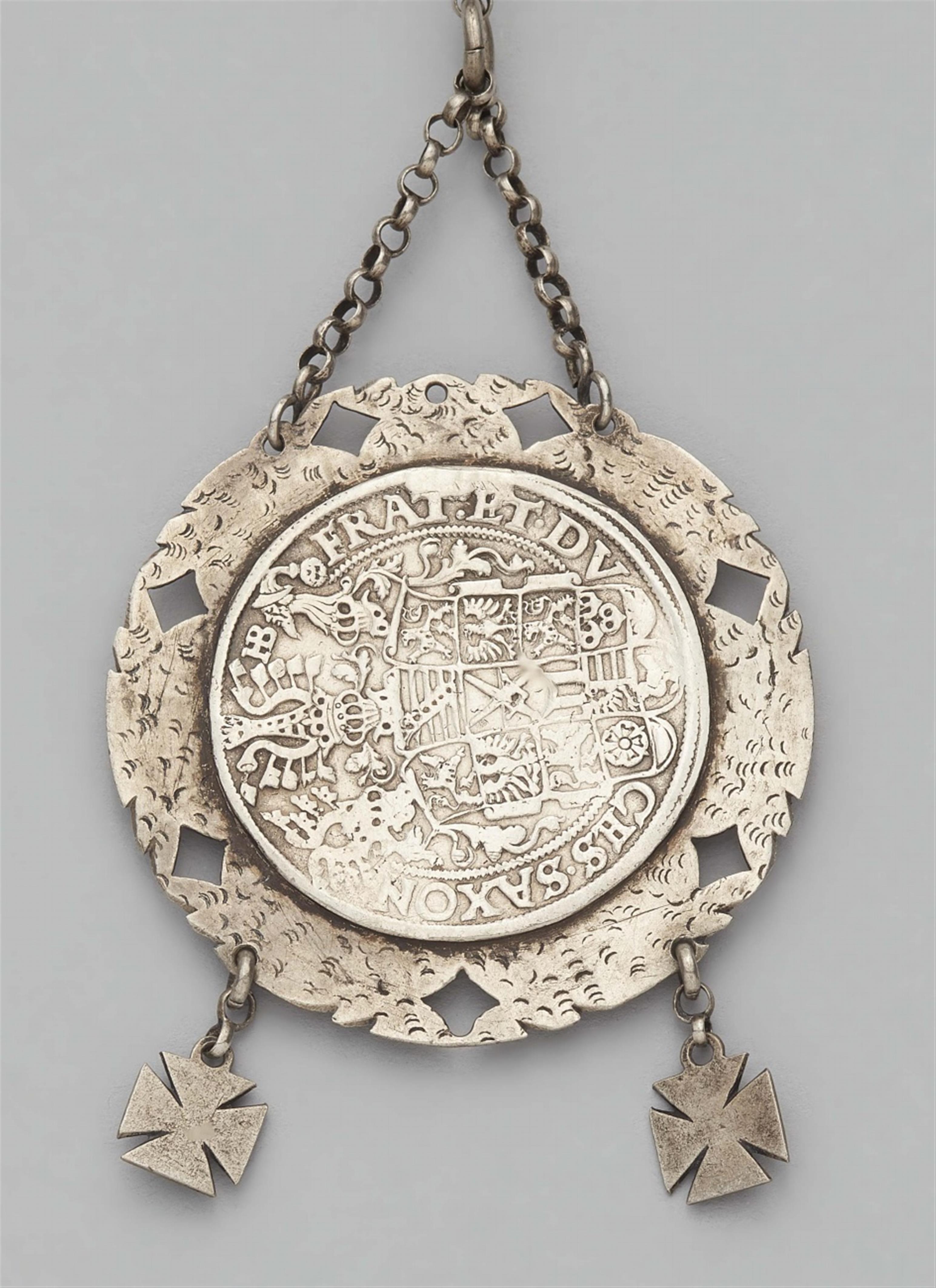 A silver gilt official chain and pendant - image-3