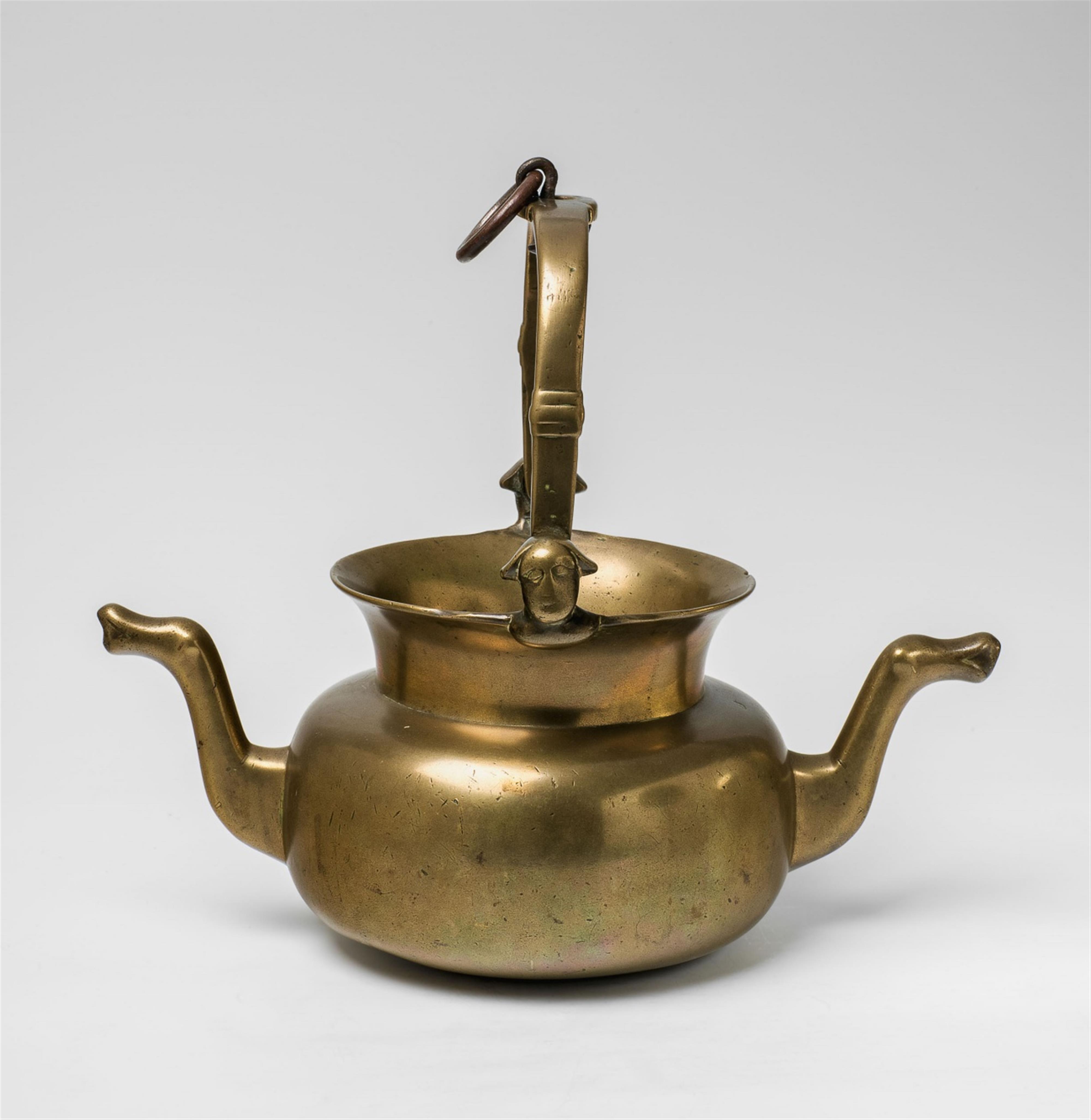 A lavabo kettle - image-1