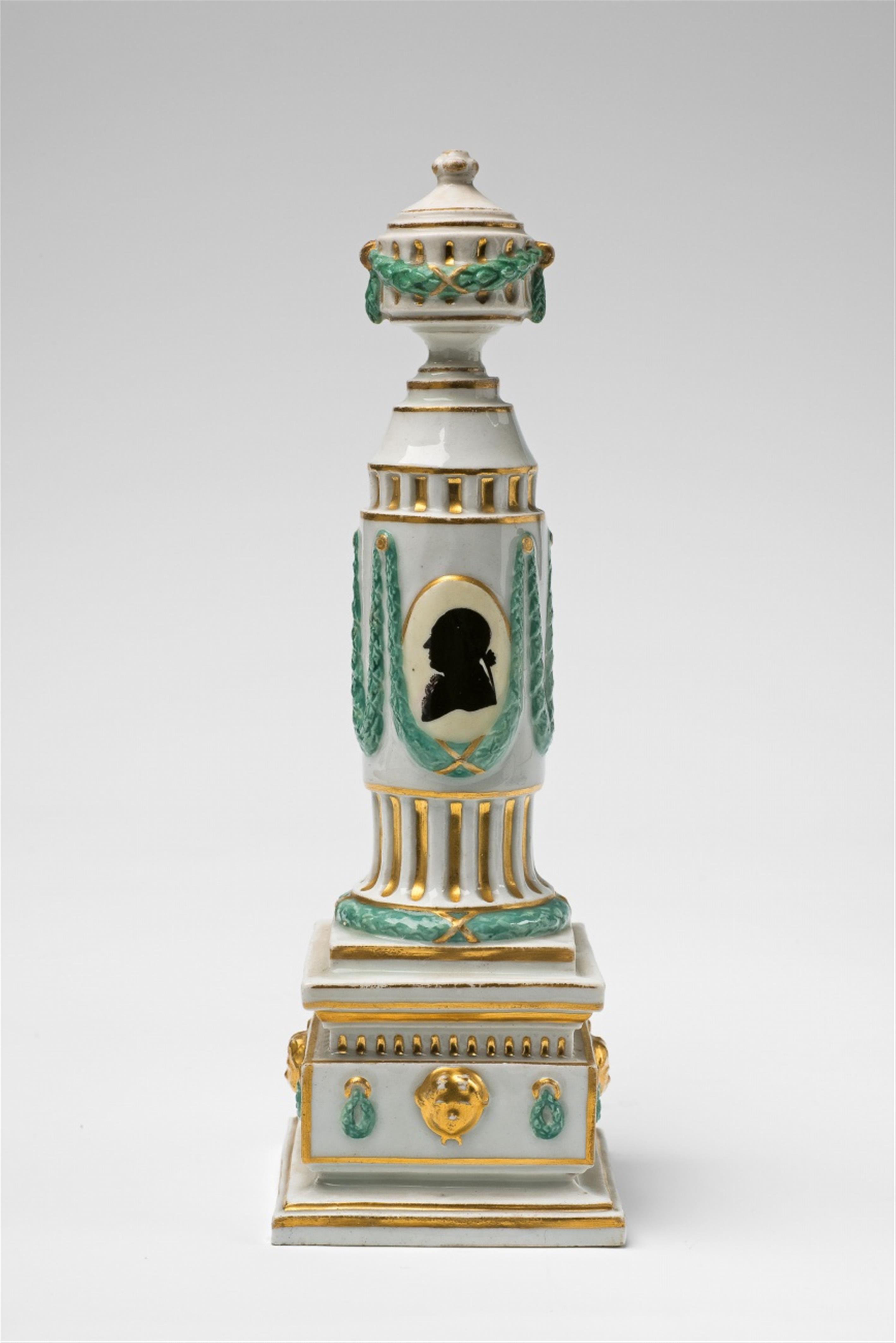 A Ludwigsburg porcelain column as a table centrepiece - image-1