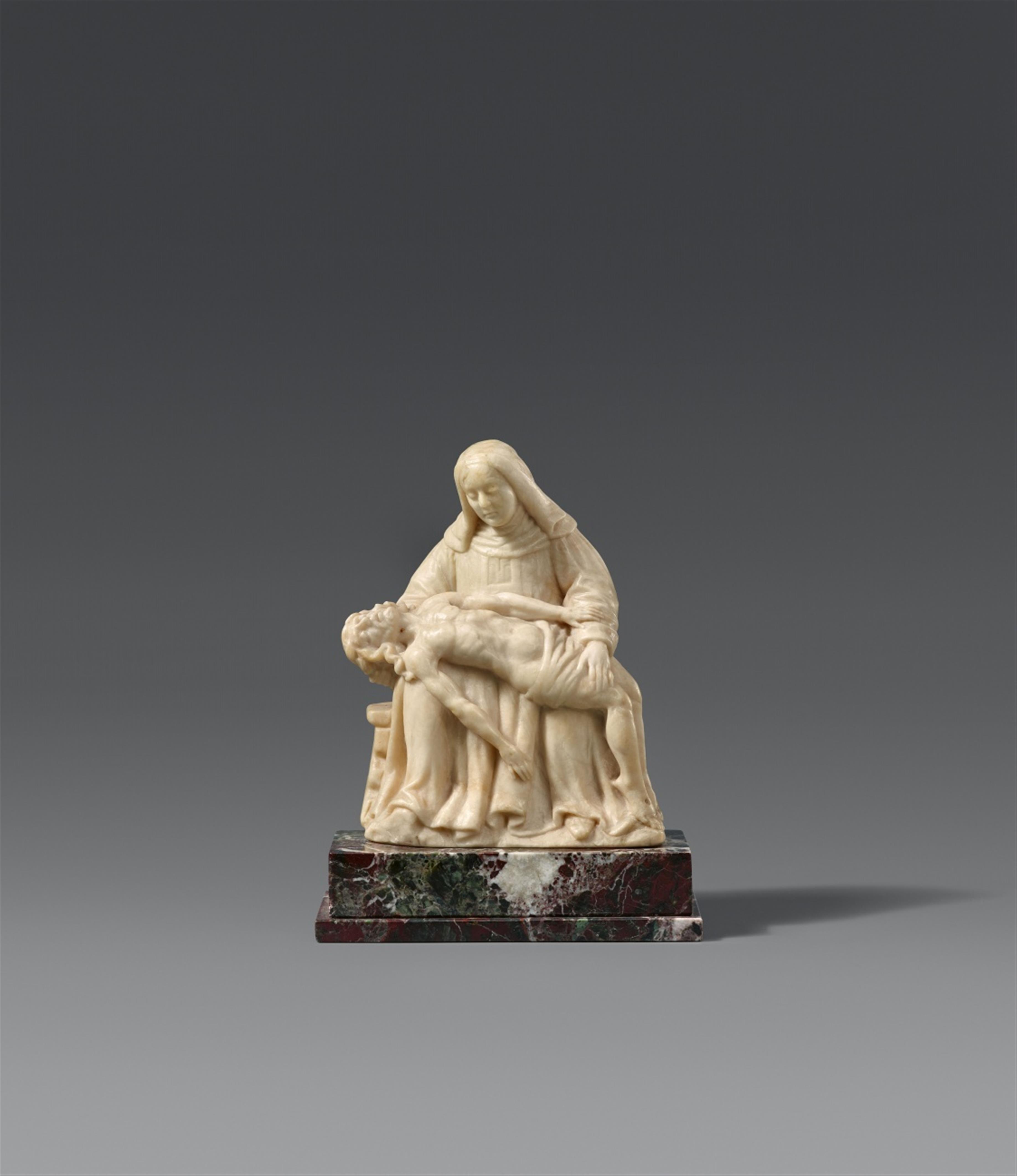 South German early 17th century - An early 17th century South German carved limestone Pietà - image-1