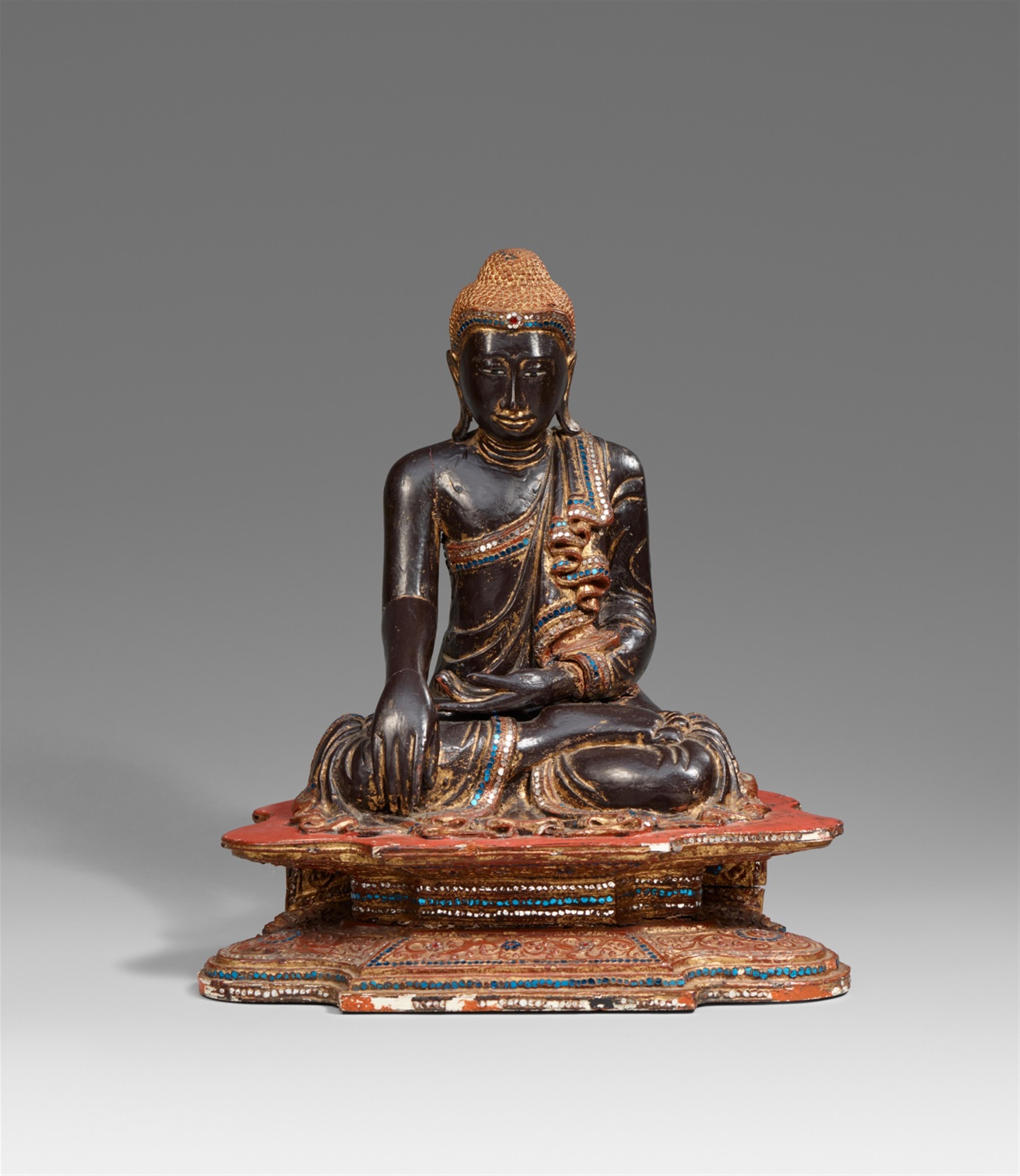 A Mandalay lacquered wood figure of Buddha Shakyamuni. Burma. 20th century - image-1