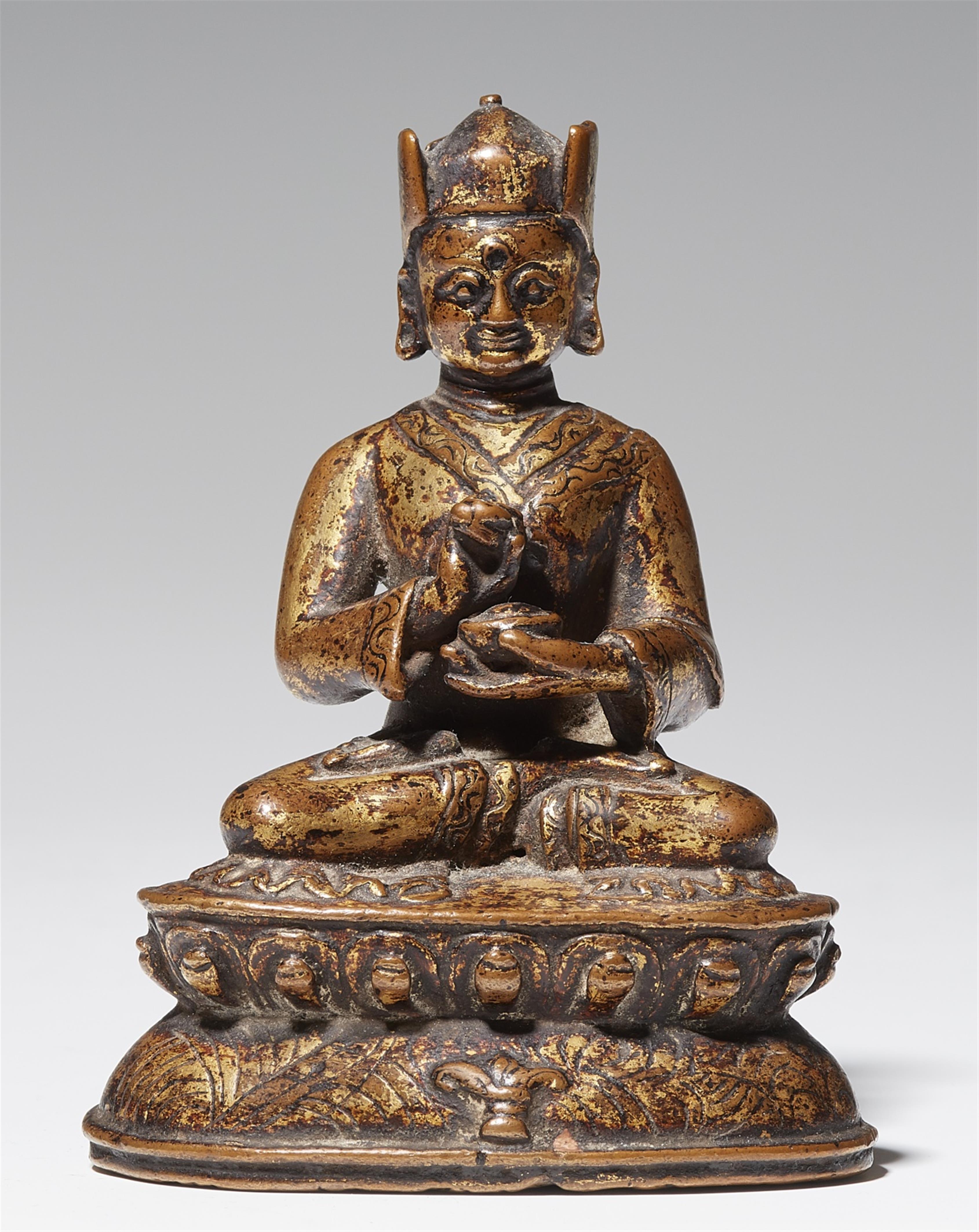 A Tibetan bronze figure of Padmasambhava. 17th/18th century - image-1