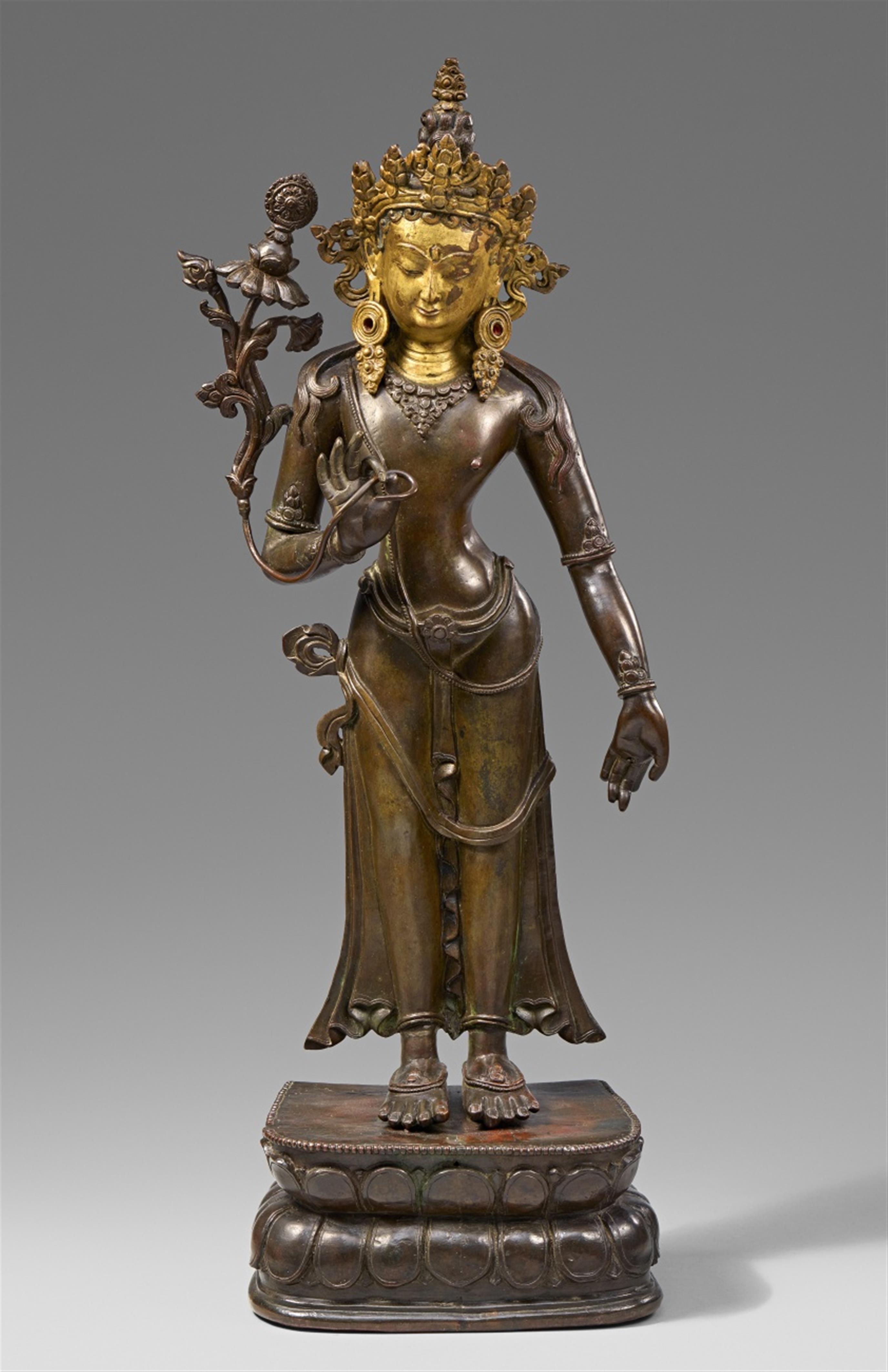 A Tibetan bronze figure of a bodhisattva. 19th century - image-1