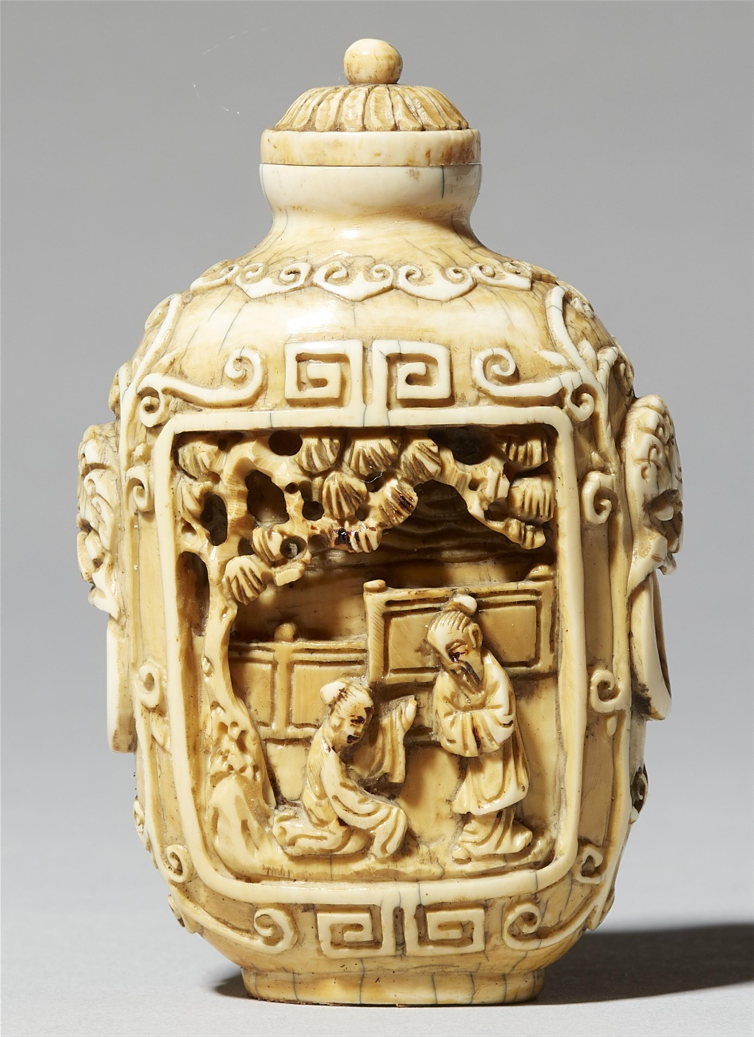 Snuff bottle. Elfenbein. 19. Jh. - image-1