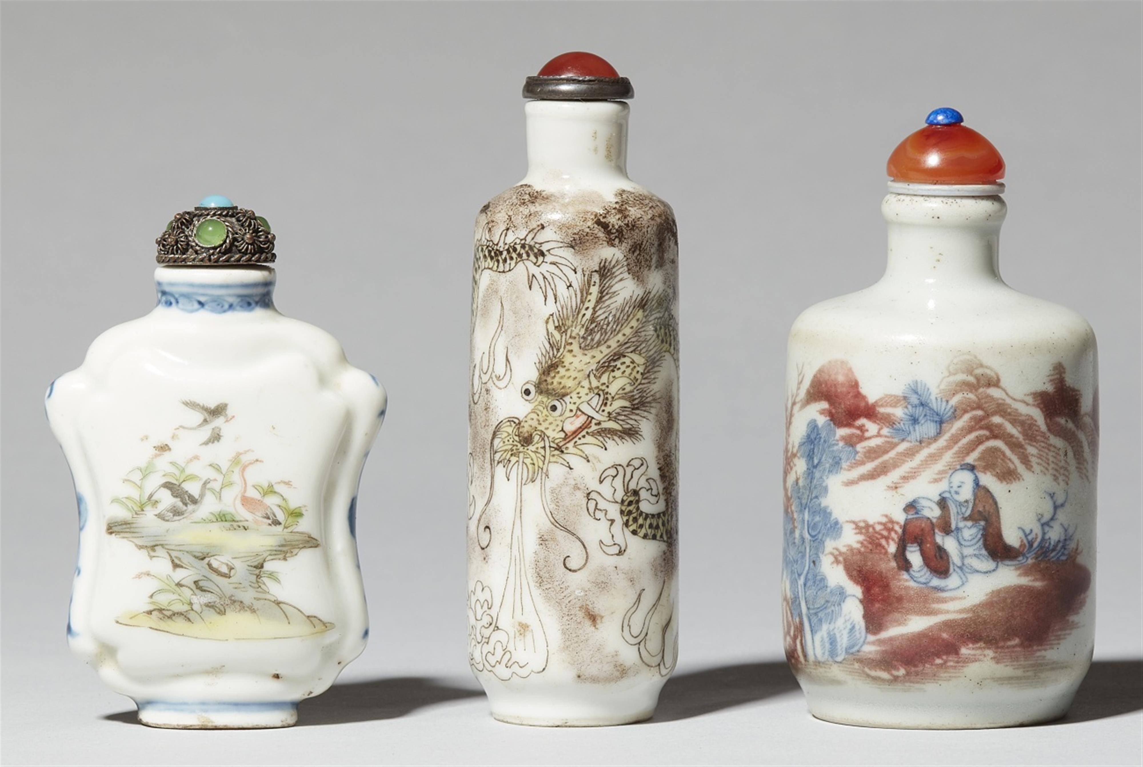 Three porcelain snuff bottles. 19th century - image-1