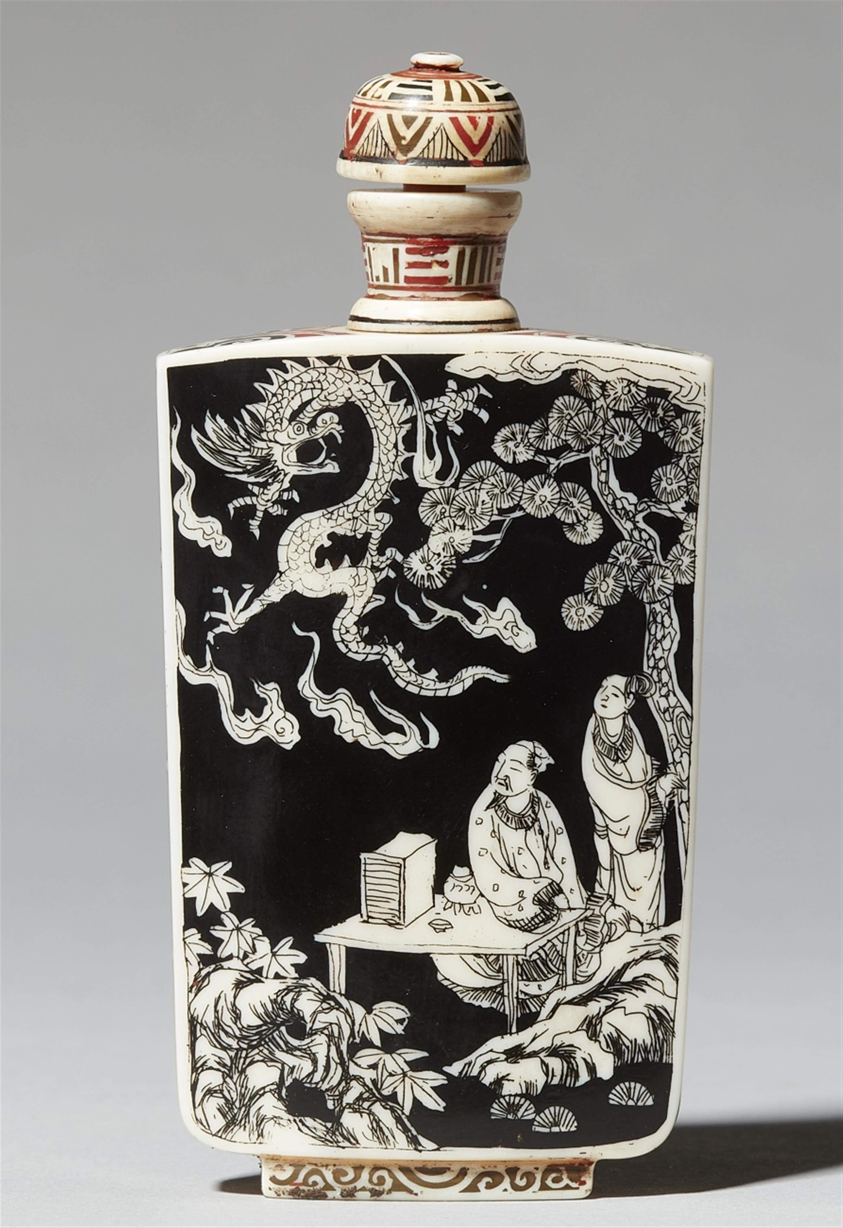 An ivory snuff bottle. Japan. Early 20th century - image-1
