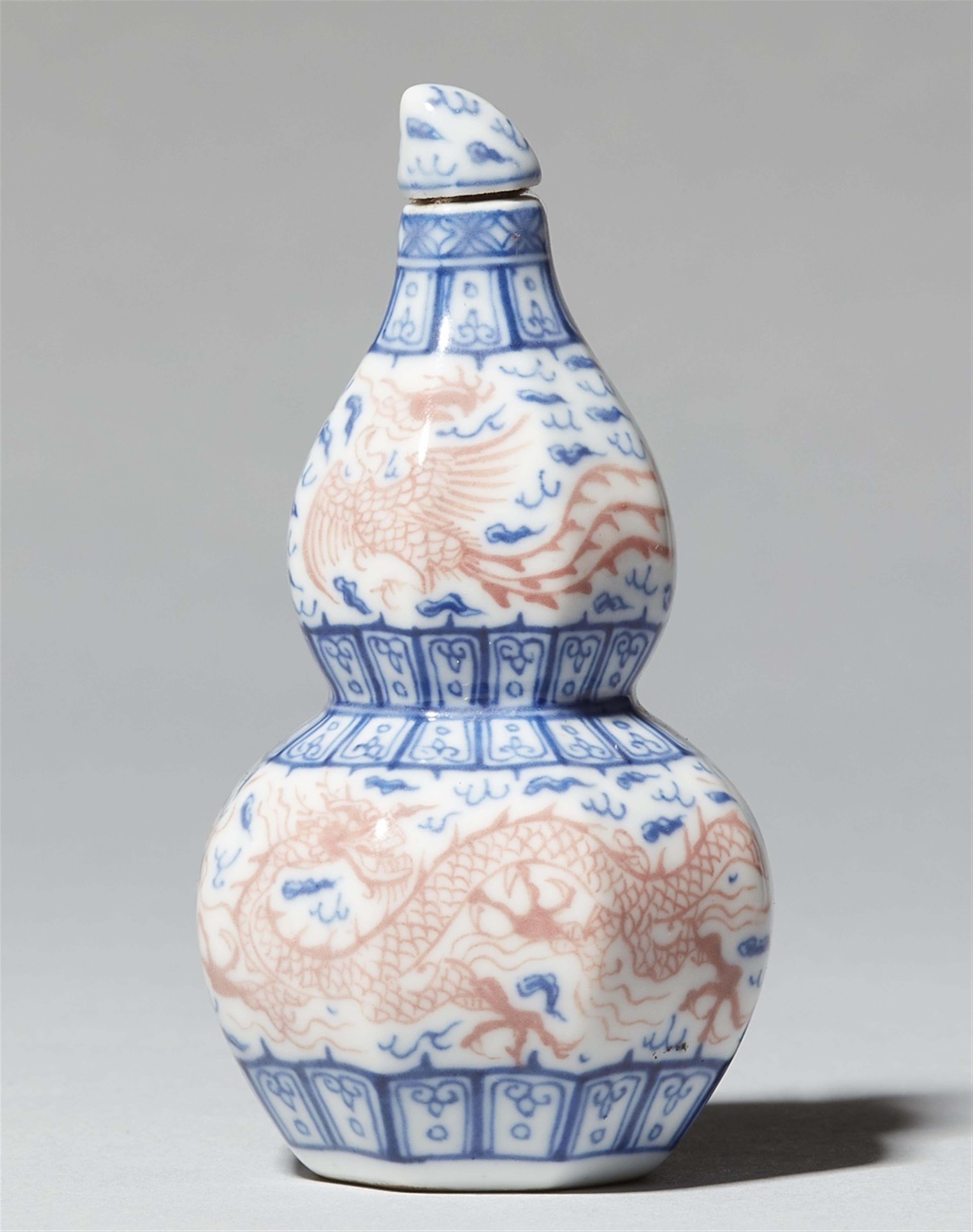 A porcelain snuff bottle. 19th century - image-1