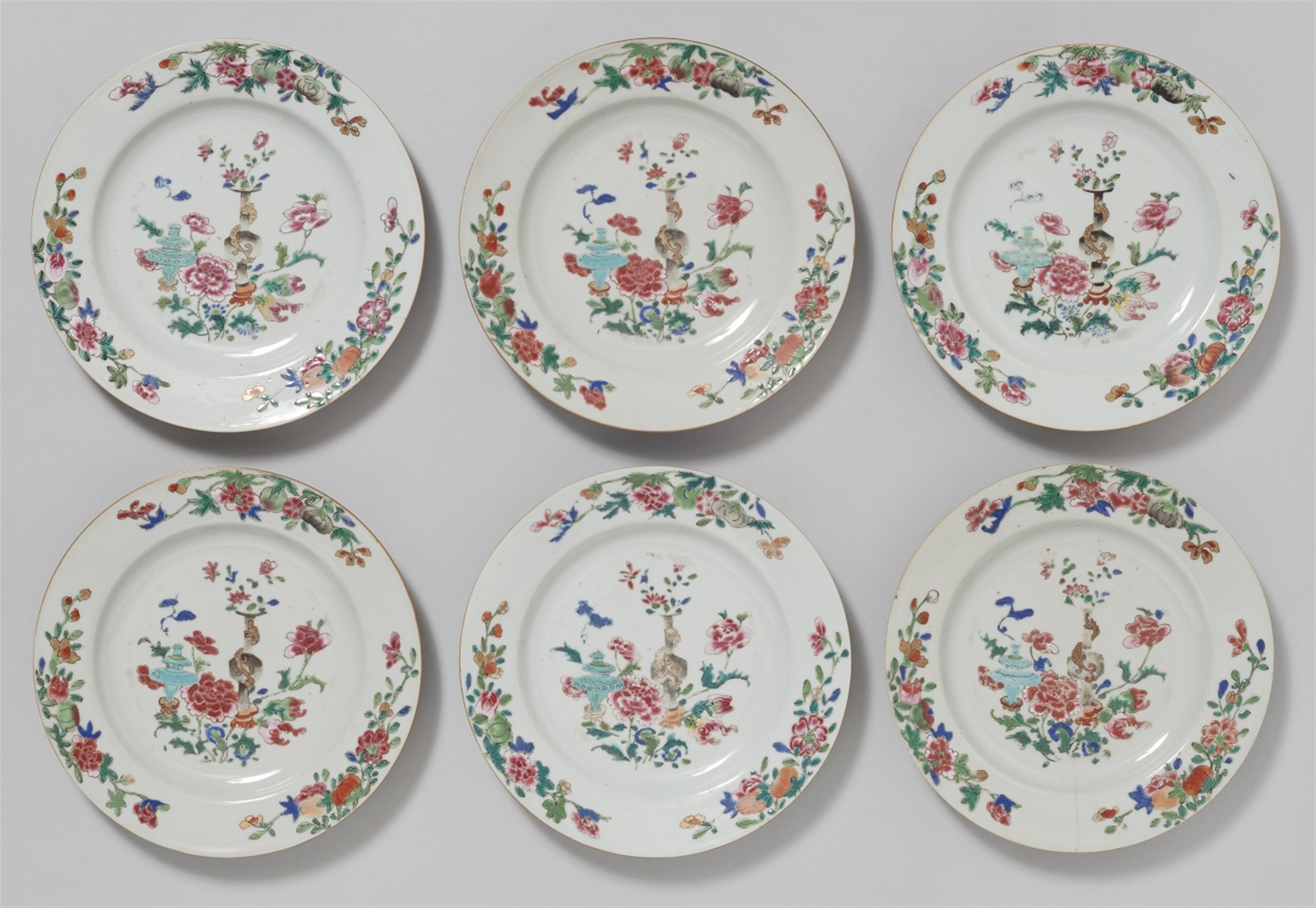 A set of six famille rose dishes. 18th century - image-1