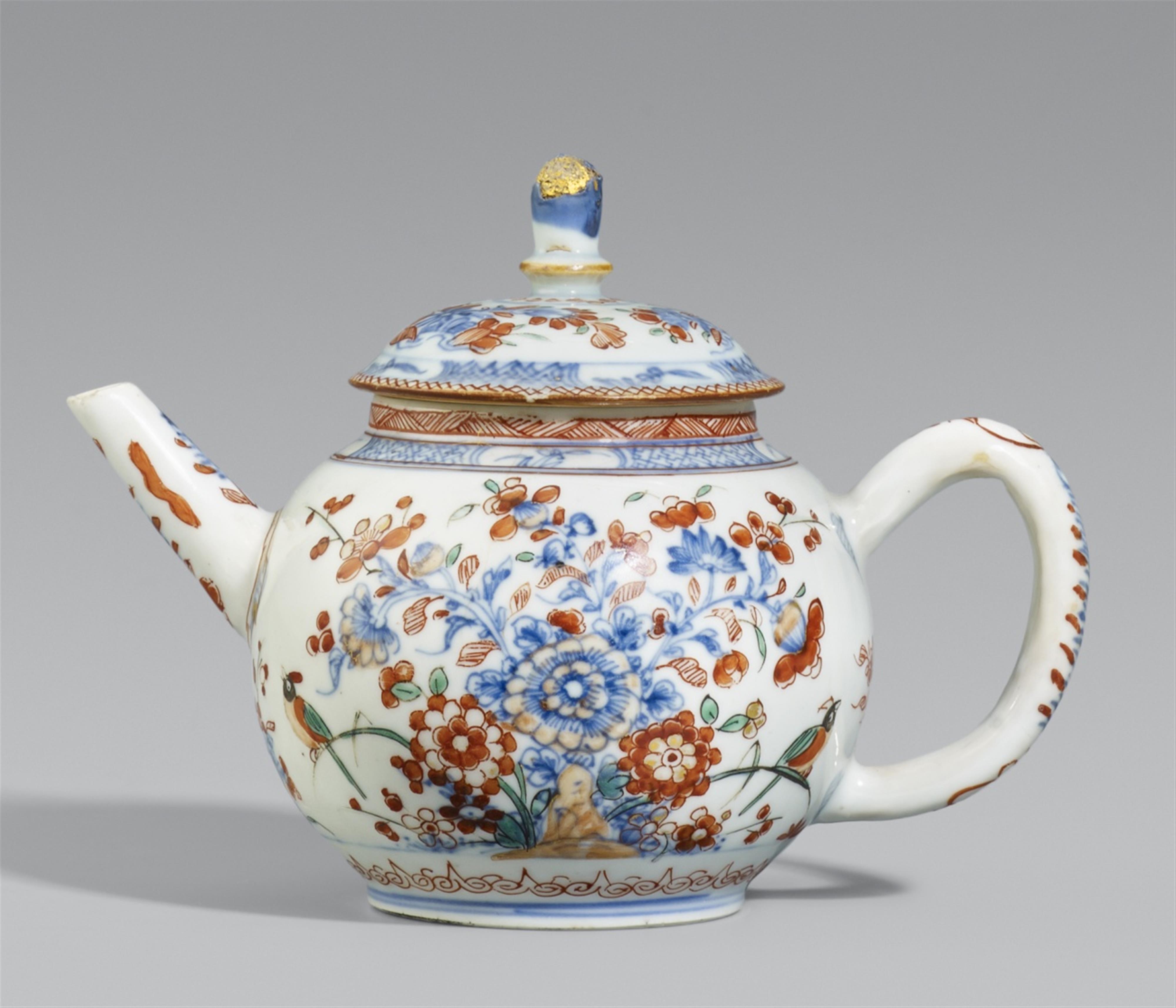 A Chinese Imari teapot and cover. 18th century - image-2