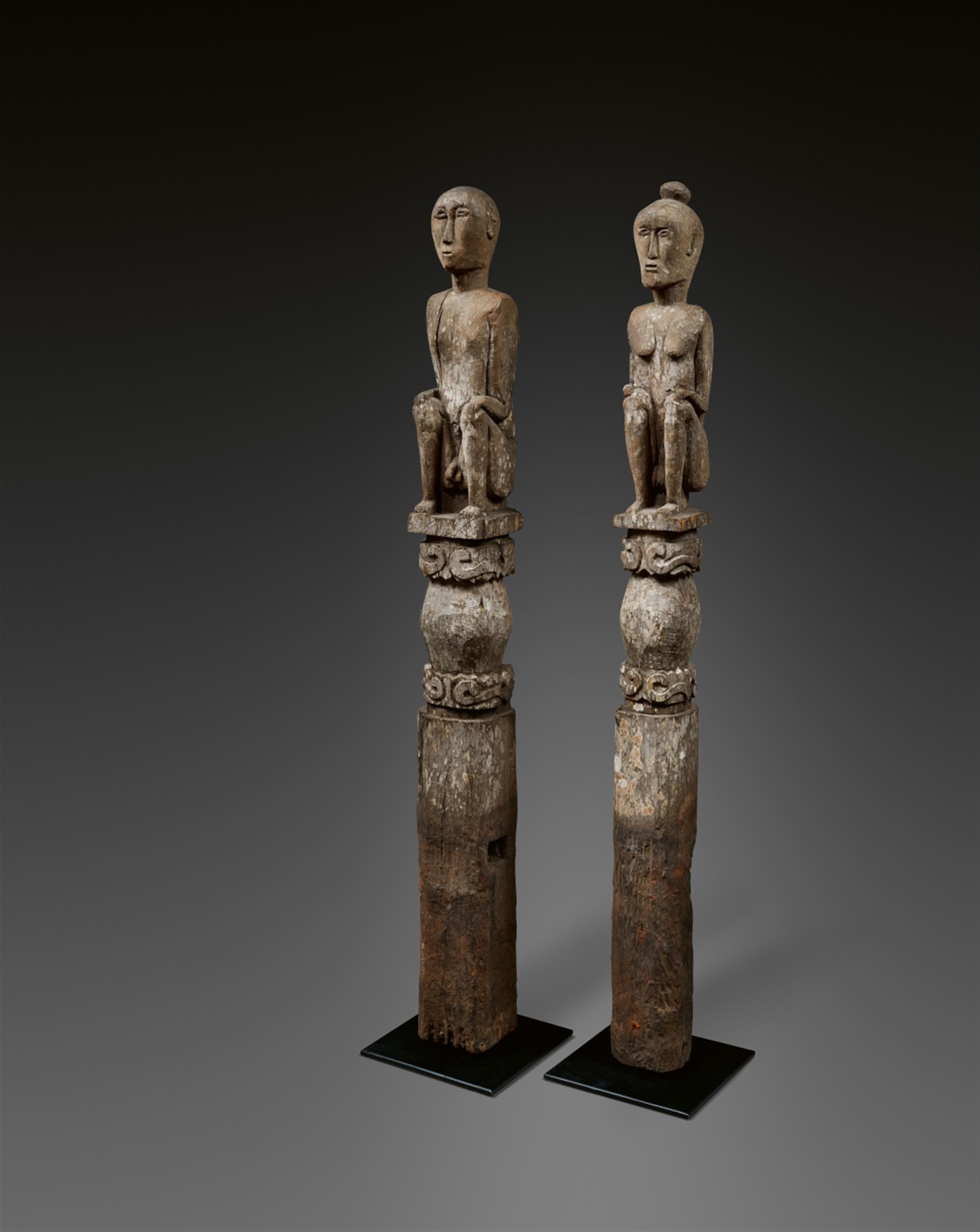 PAIR OF FLORES POSTS, ANA DEO - image-1
